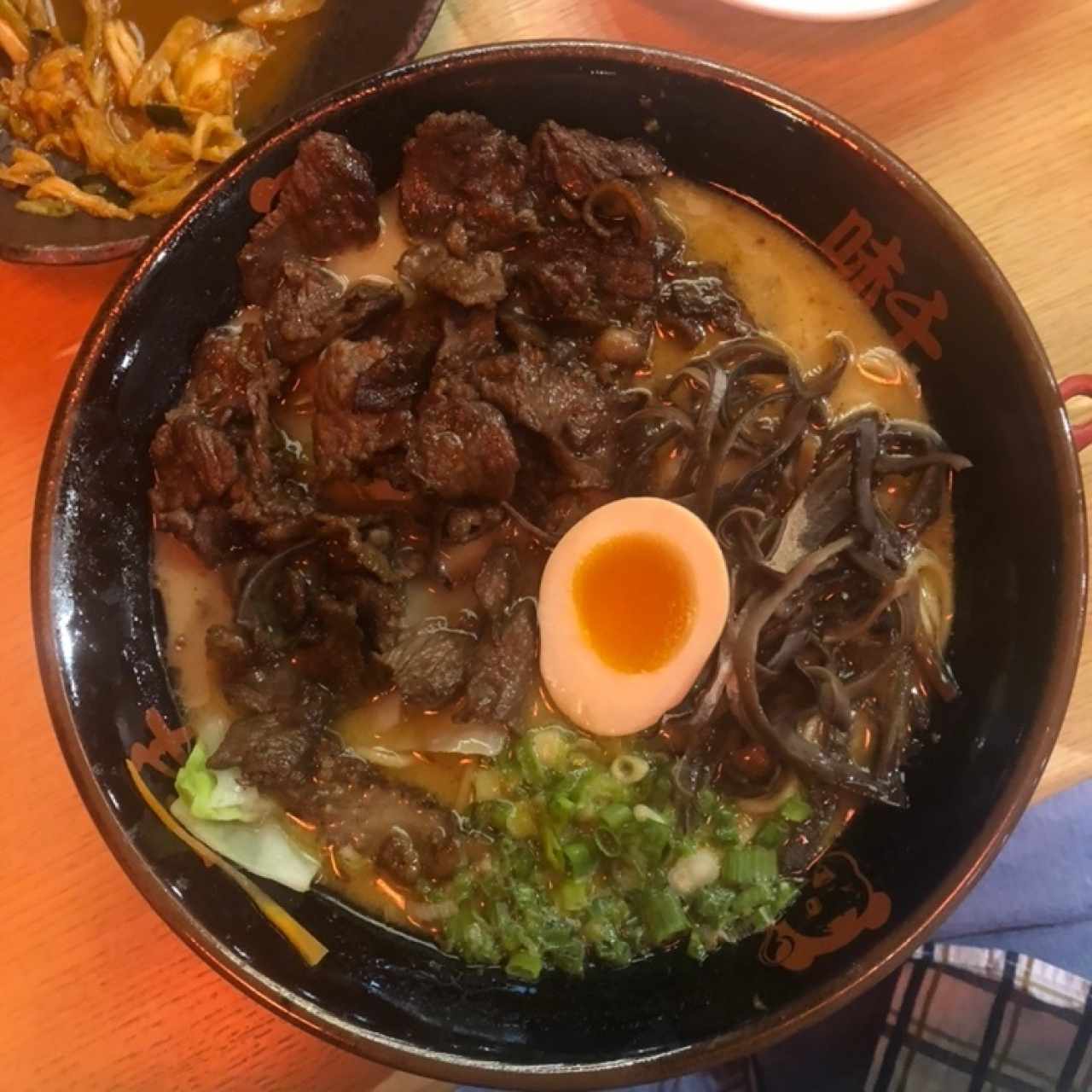 Ramen con cerdo