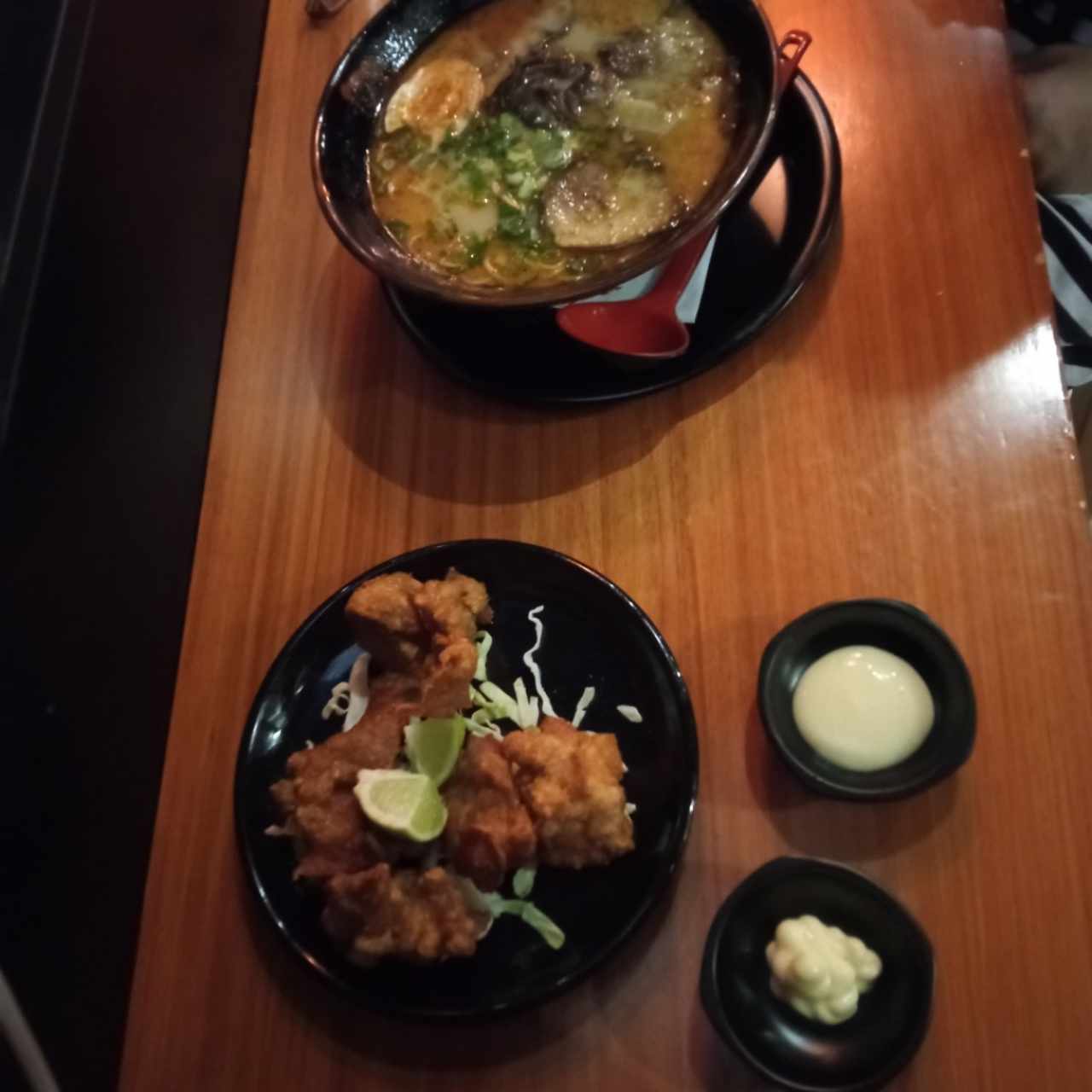 ENTRADAS - CHICKEN KARAAGE, Ajisen Ramen