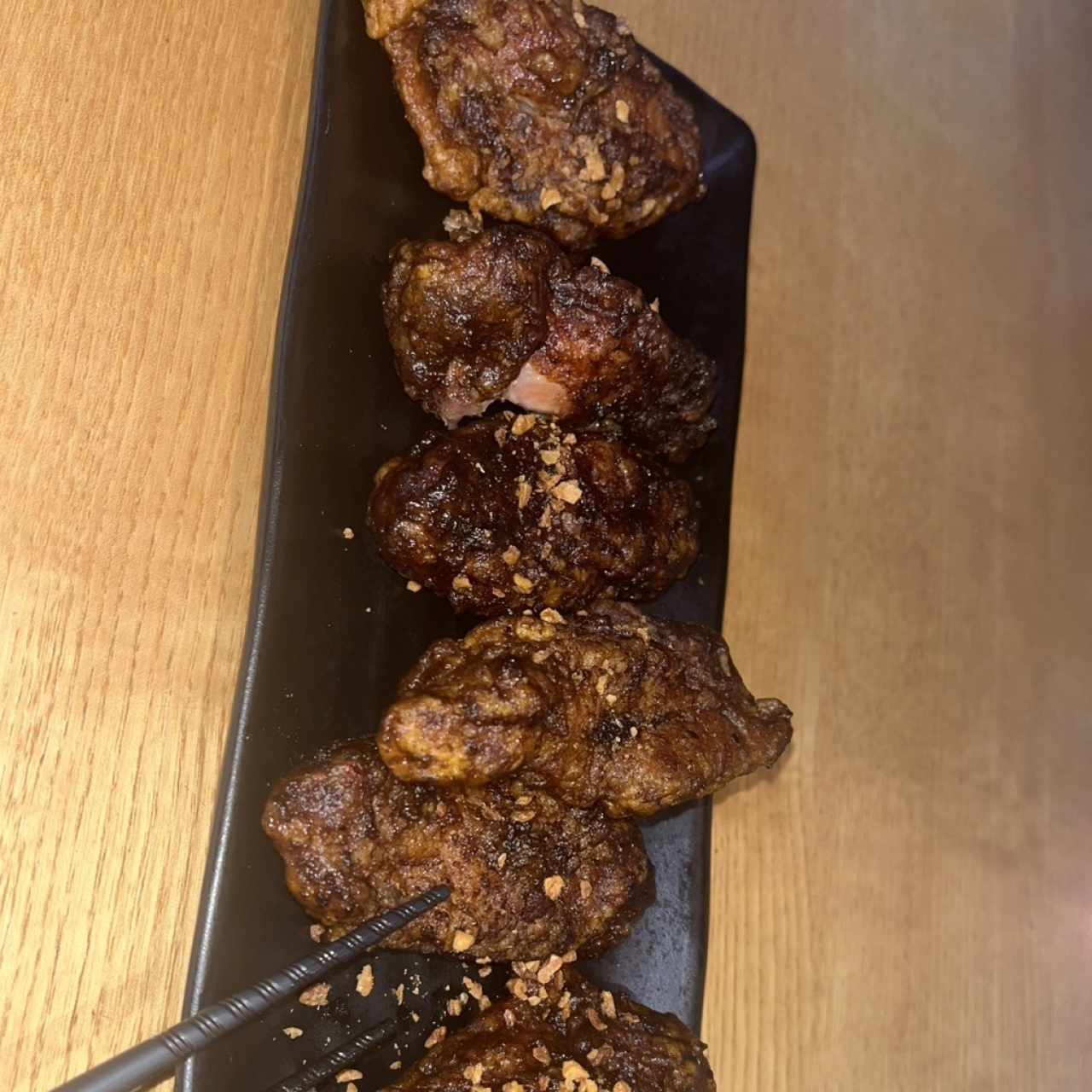 ENTRADAS - BLACK SPICY WINGS
