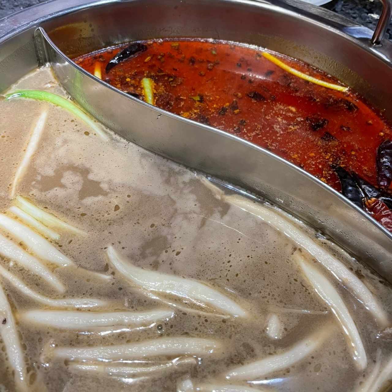 Caldo Picante de Chongqing