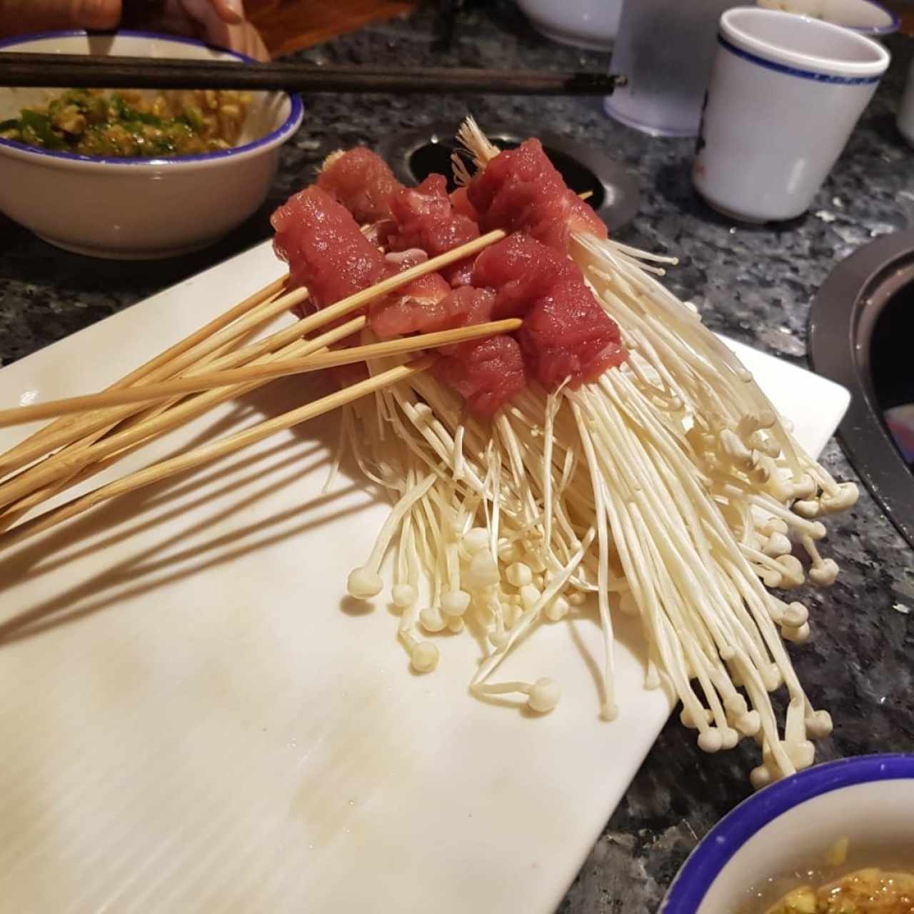 Enoki Enrollado de Carne