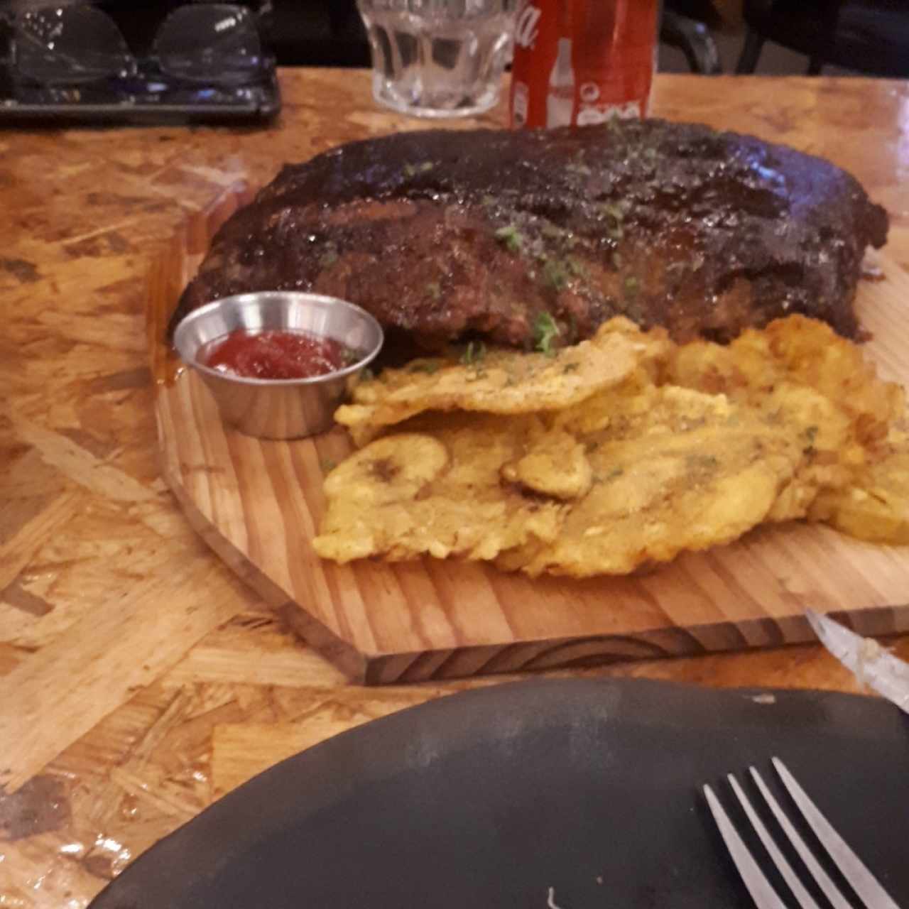 Ribs con patacones 