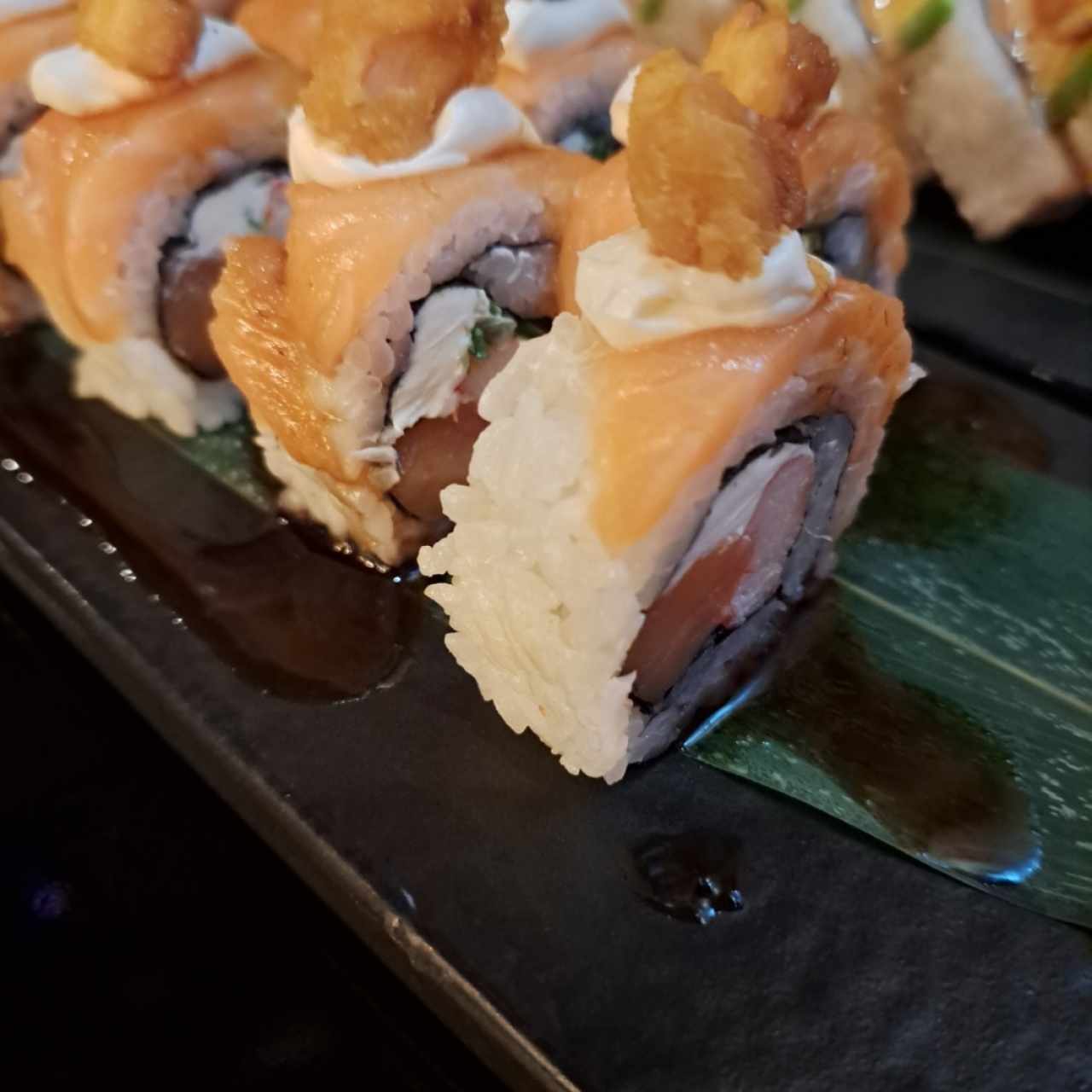 ROLLS - AMIKA