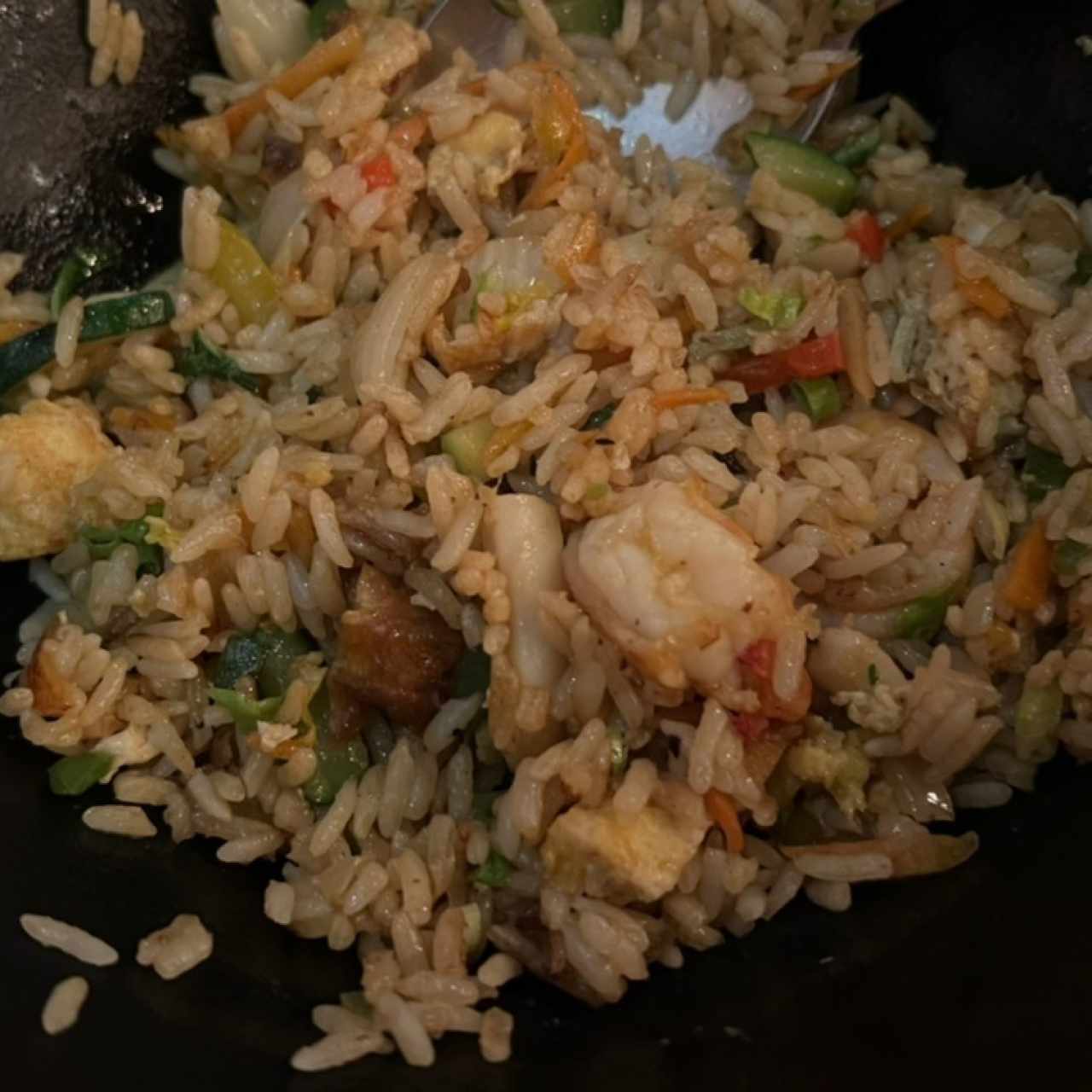 ARROZ THAI DE CAMARÓN CON CALAMAR