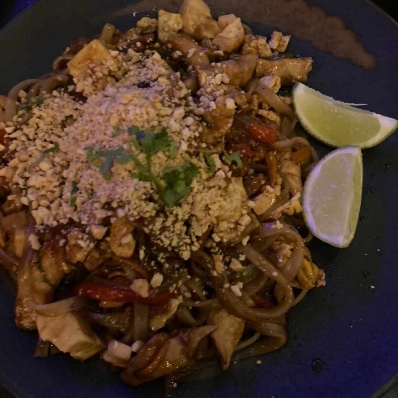 PAD THAI DE FILETE DE RES (PASTA DE ARROZ)