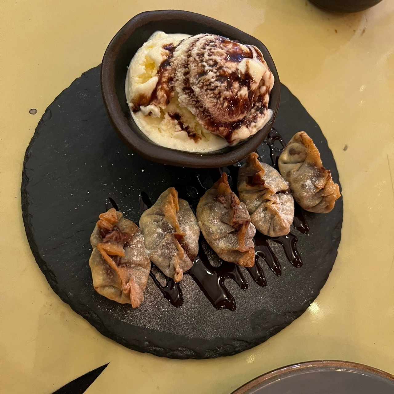 POSTRES - GYOSA DE NUTELLA