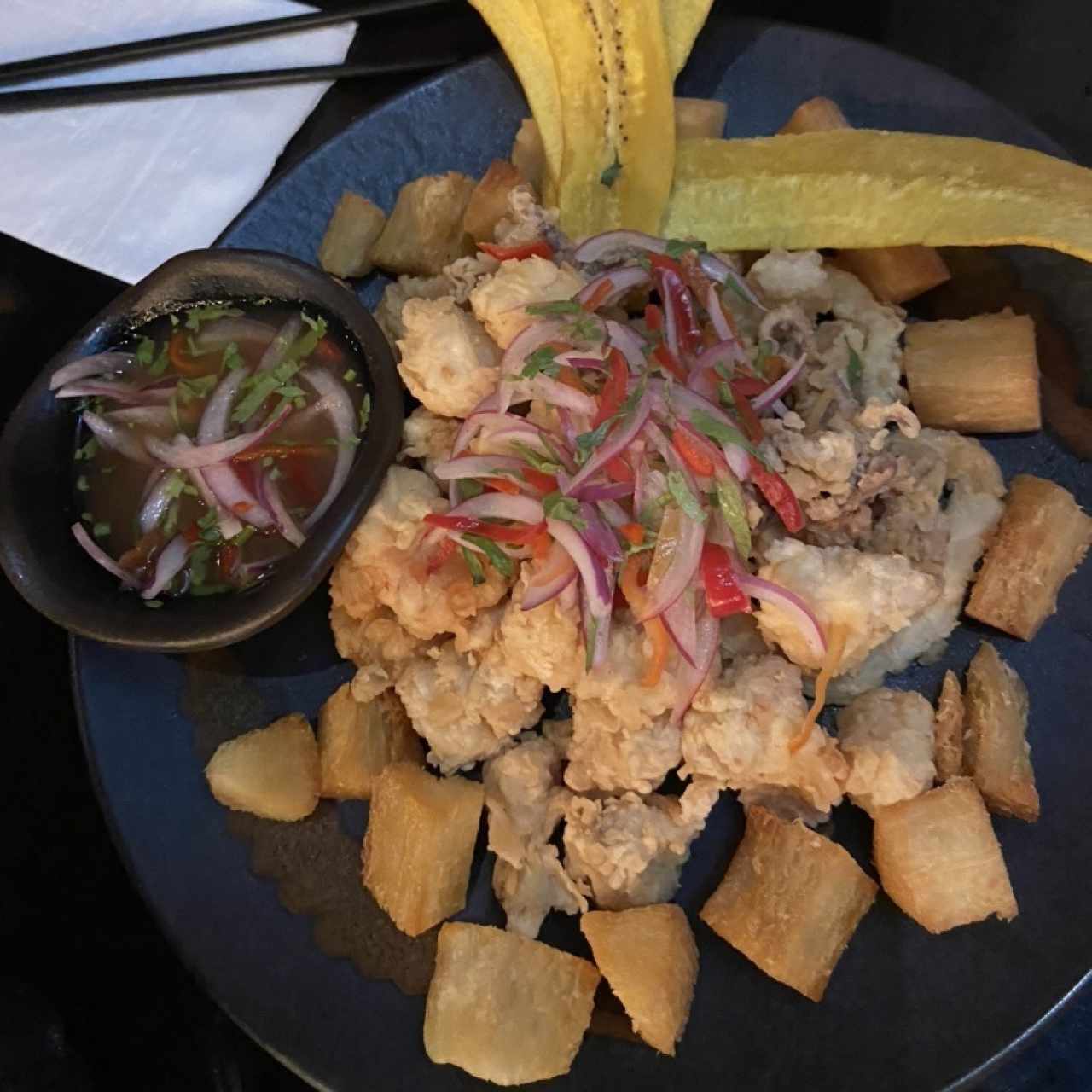 Pescado y yucas