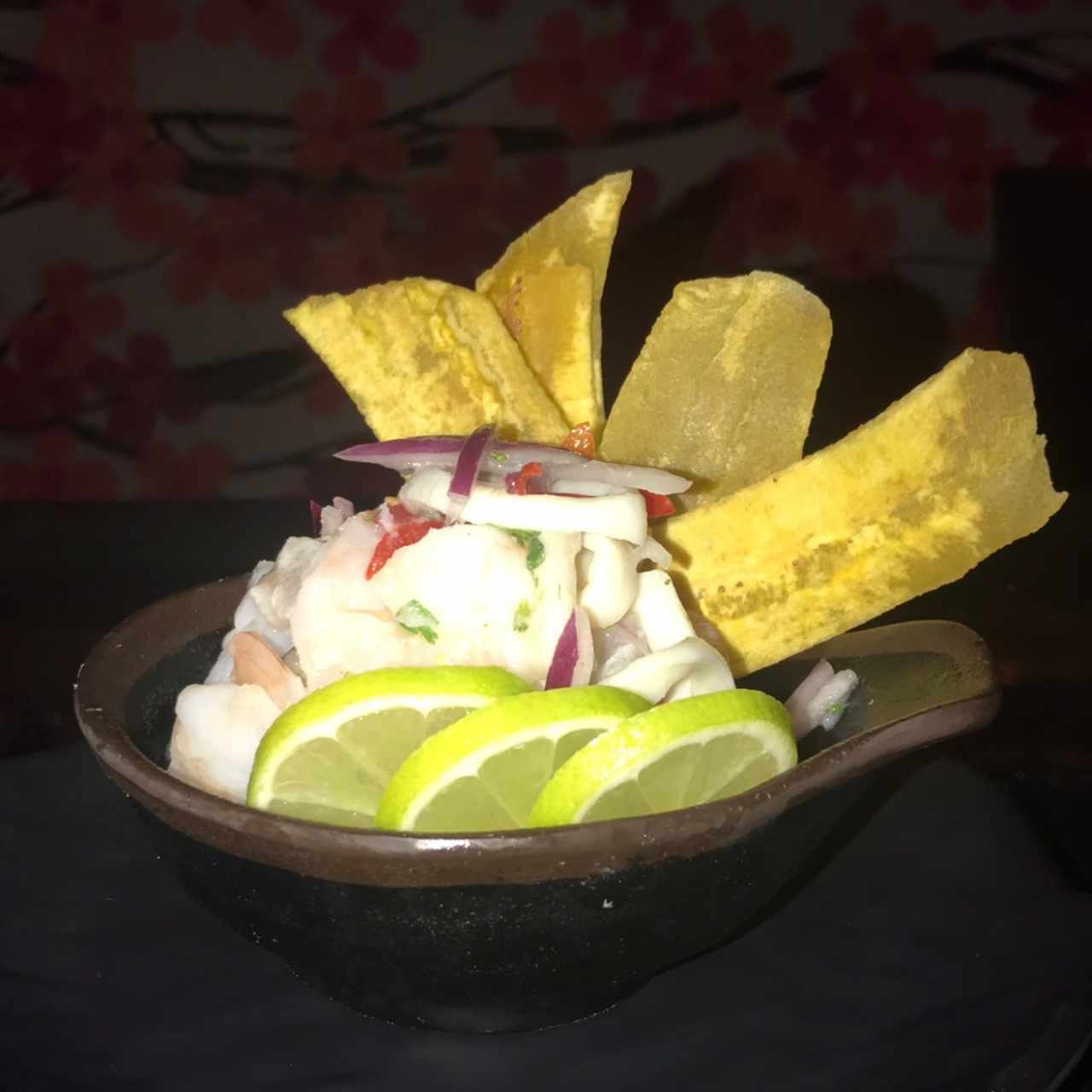 ENTRADAS FRÍAS - CEVICHE MIXTO