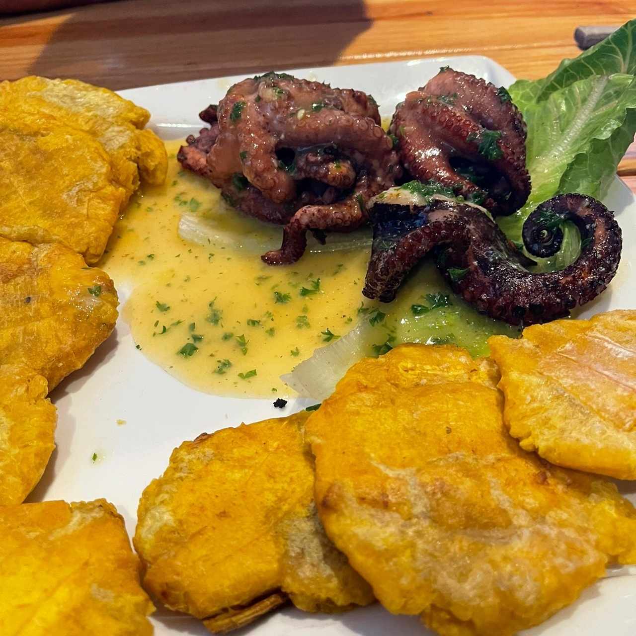 pulpo asado al carbón