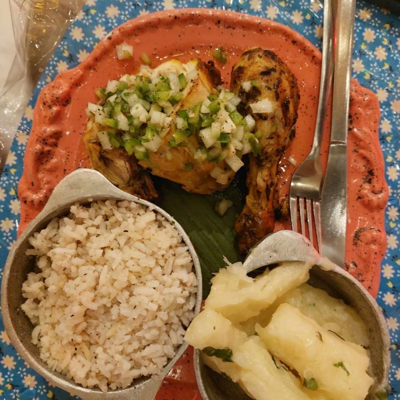 pollo a la leña