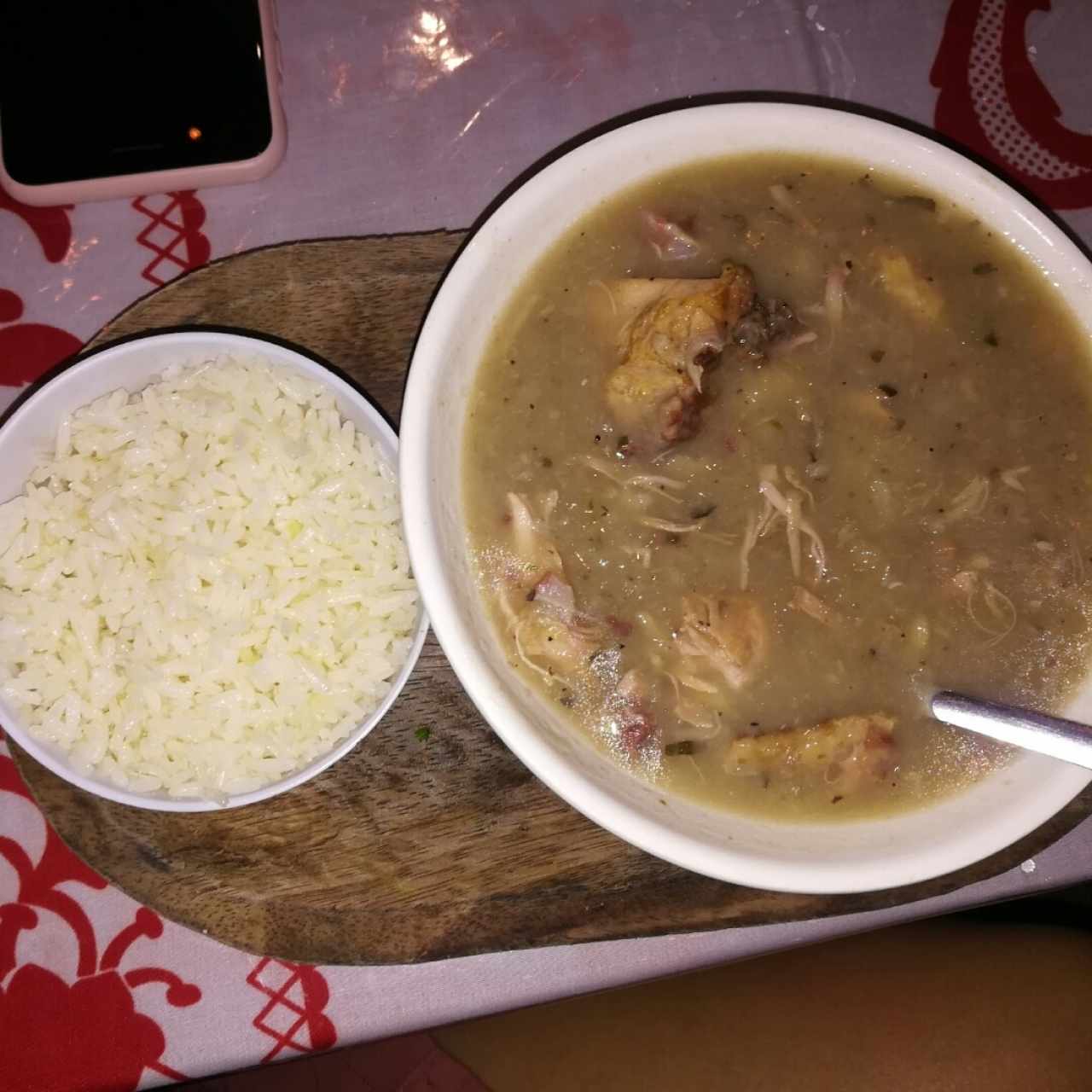 Sancocho Levantamuertos con Arroz