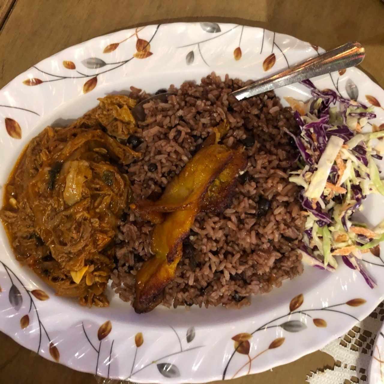 Ropa Vieja, Arroz con Guandú, Ensalada de Repollo, Tajada