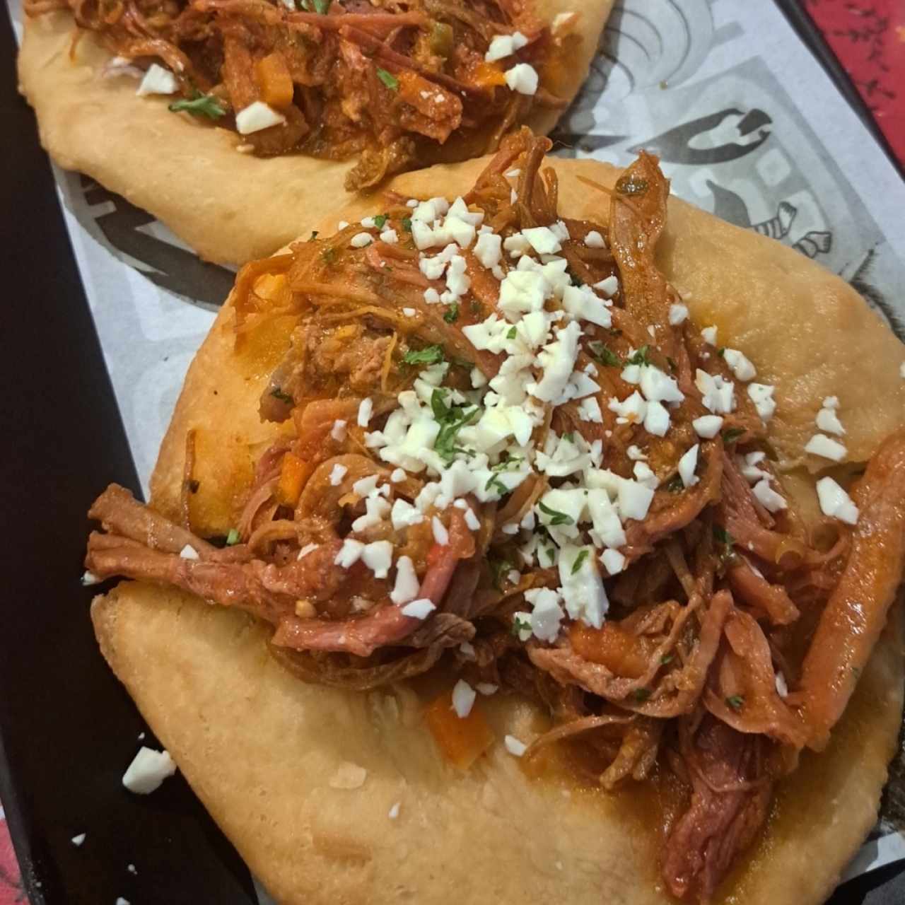 hojaldre con ropa vieja 