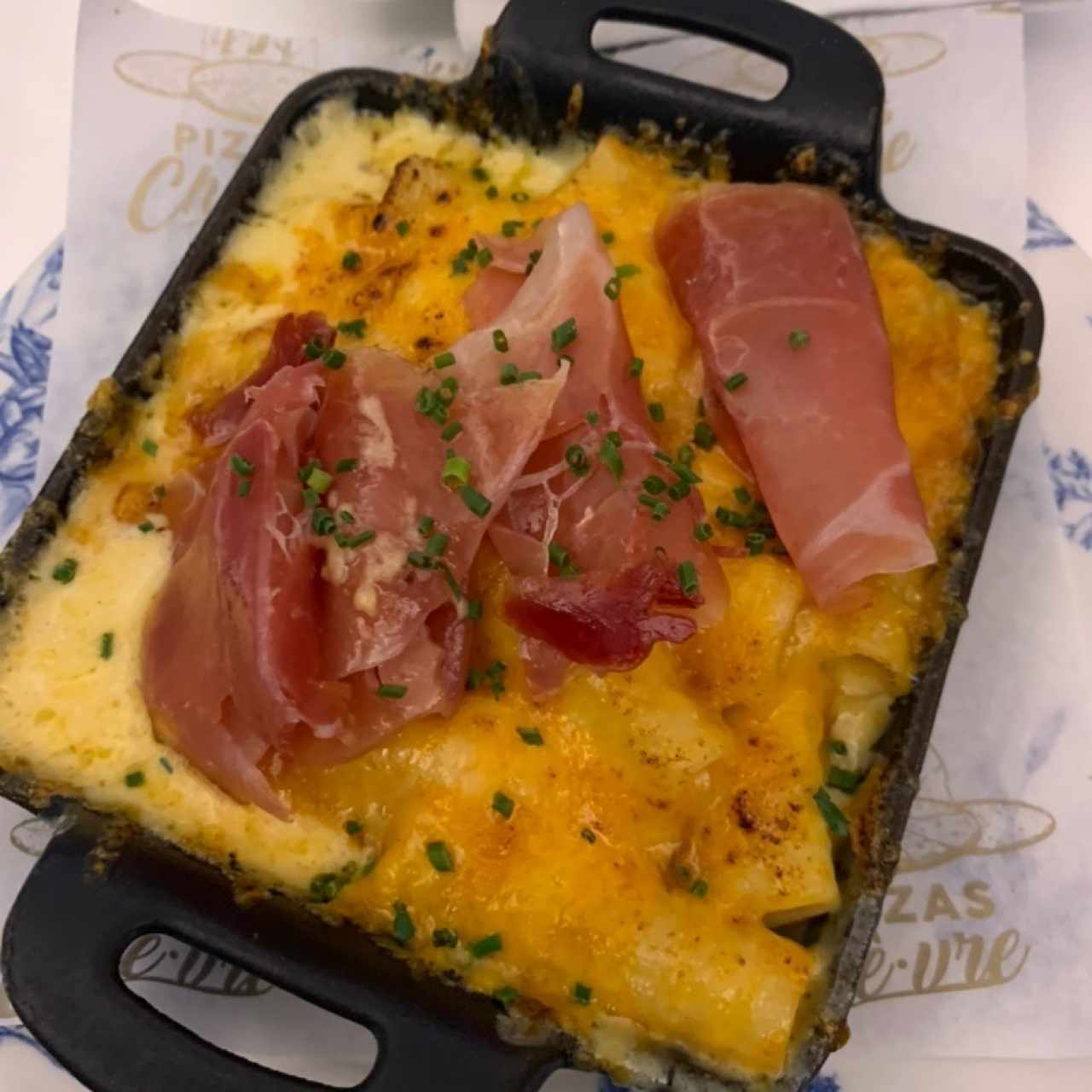 Mac and Cheese con Jamón Joselito