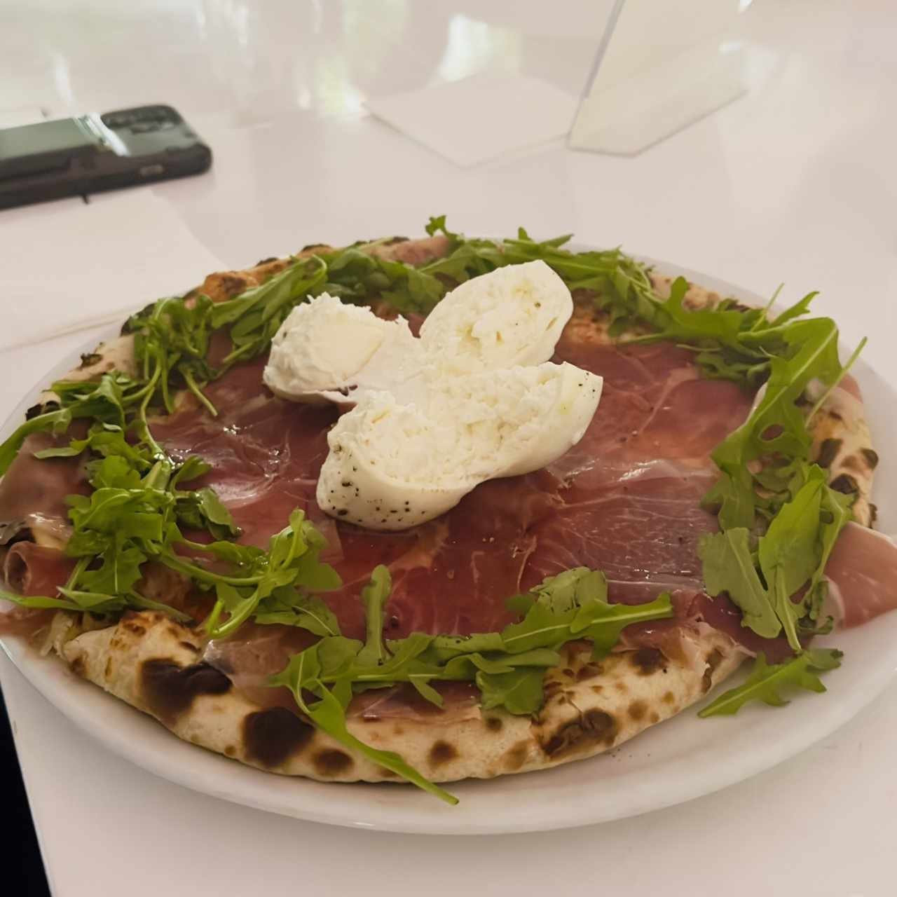 Pizza jamón y Manchego