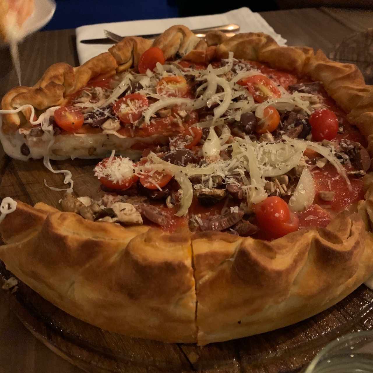 deep dish pizza - Veggie