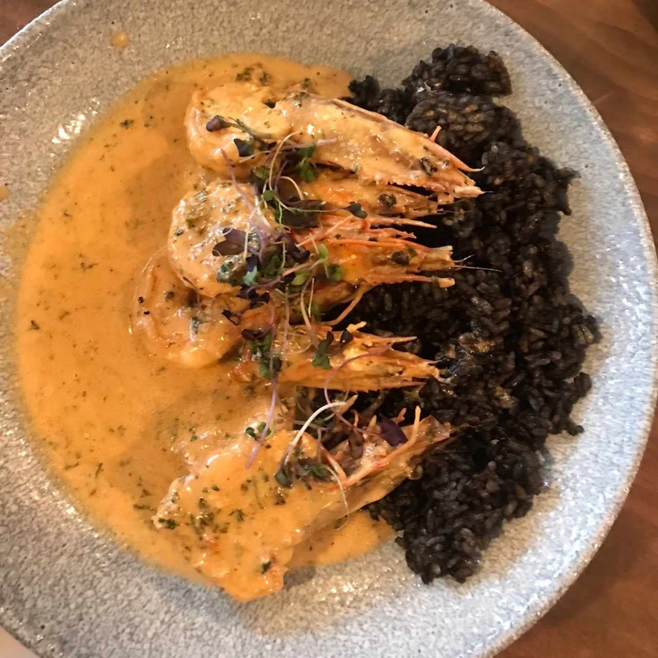 Langostinos con Bisque de Coco