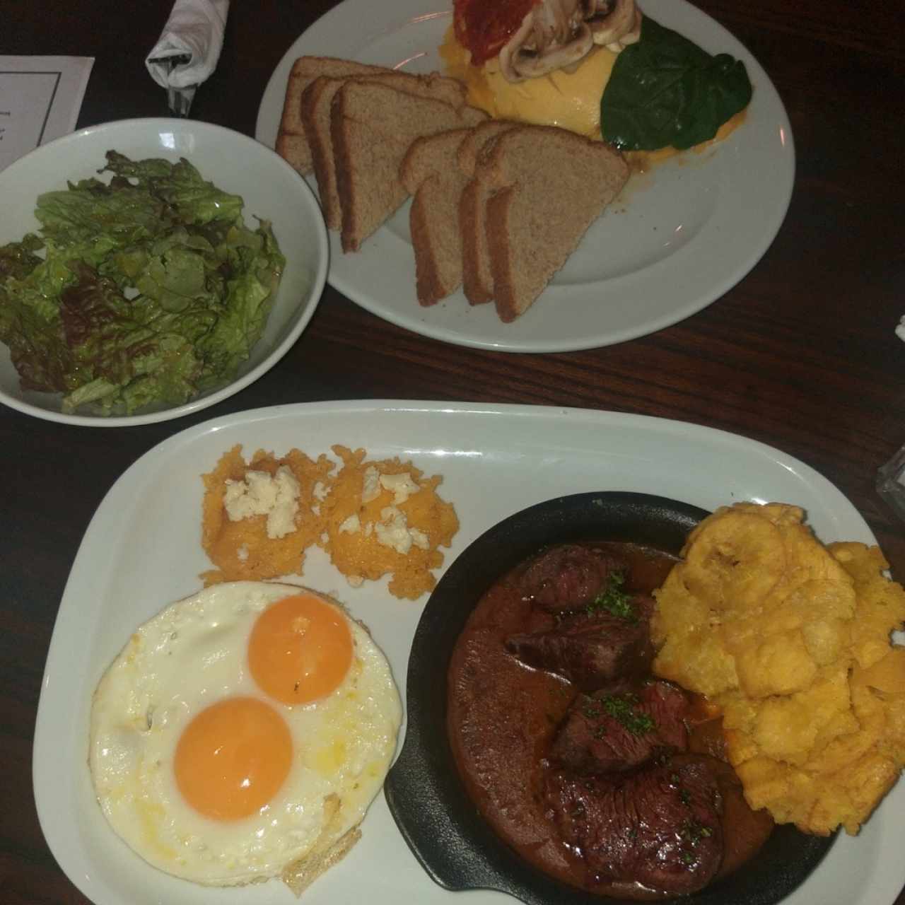 desayuno panameño y combo garden