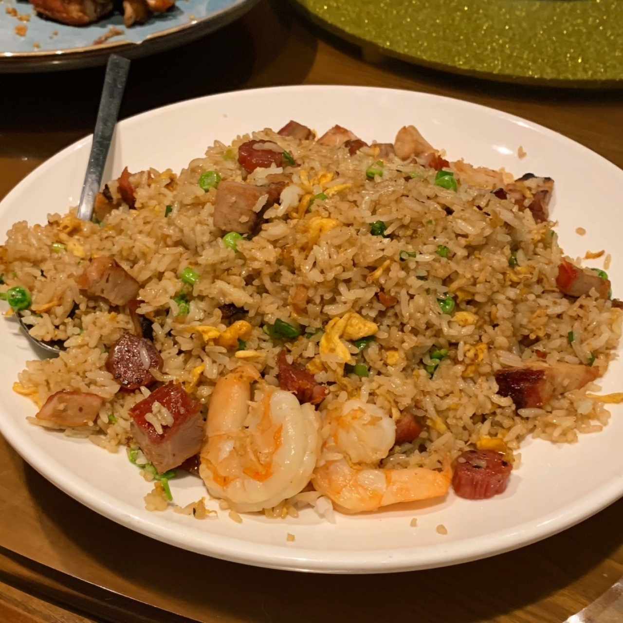 Yangzhou Fried Rice.   Simpre bueno. 