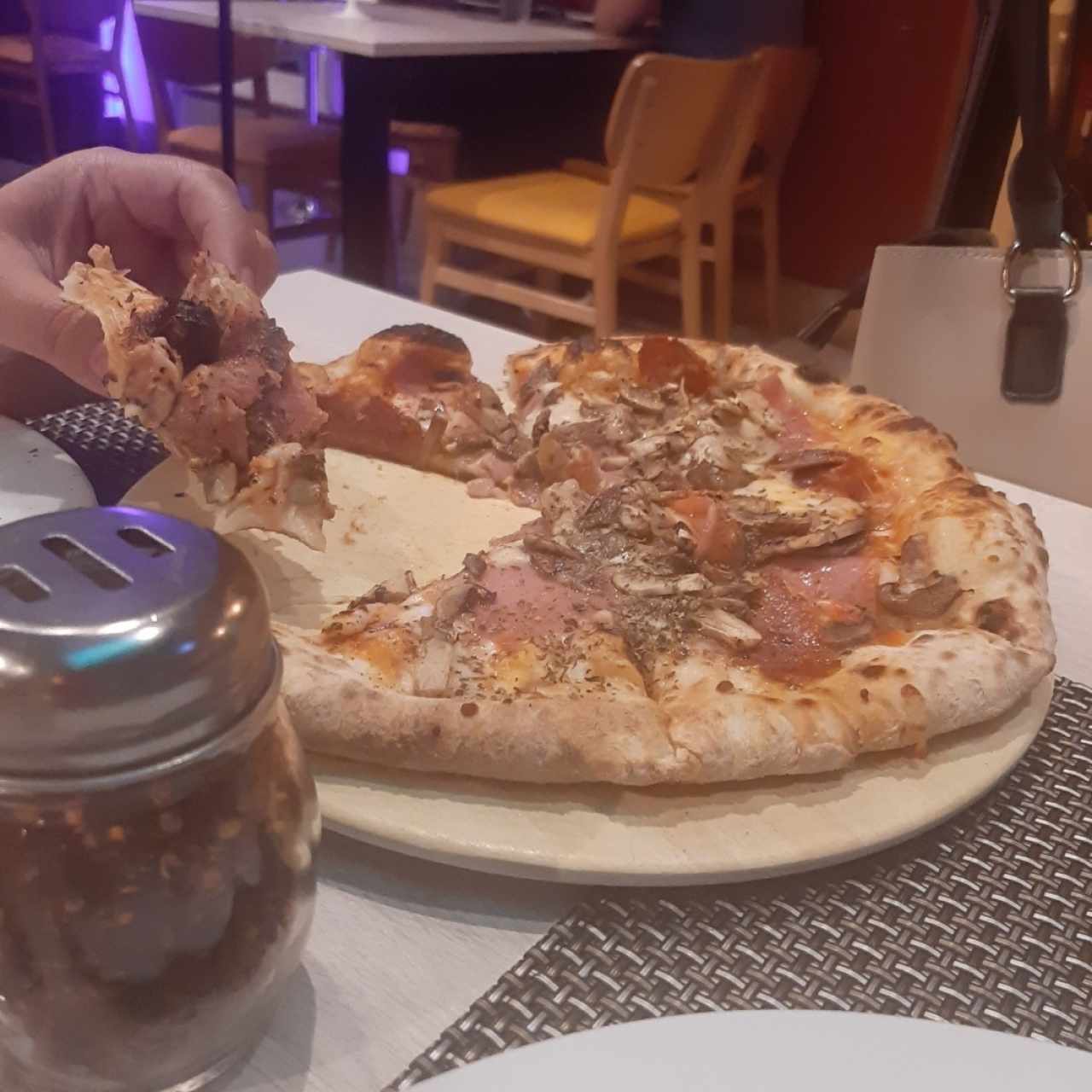 Pizza Capricciosa