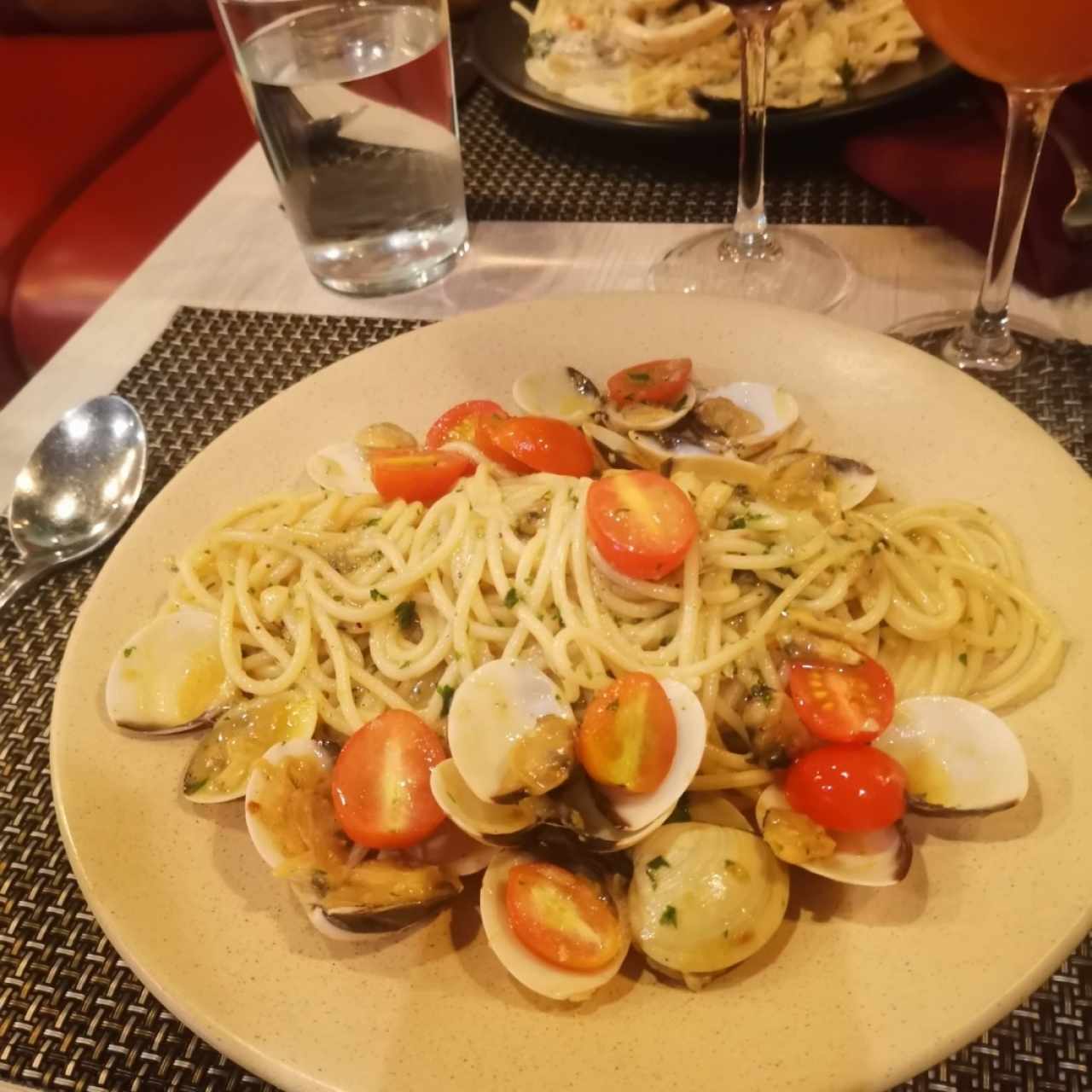 PASTAS - Espagueti al Vongole