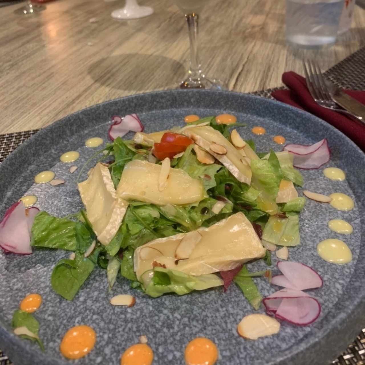 Ensalada Brie