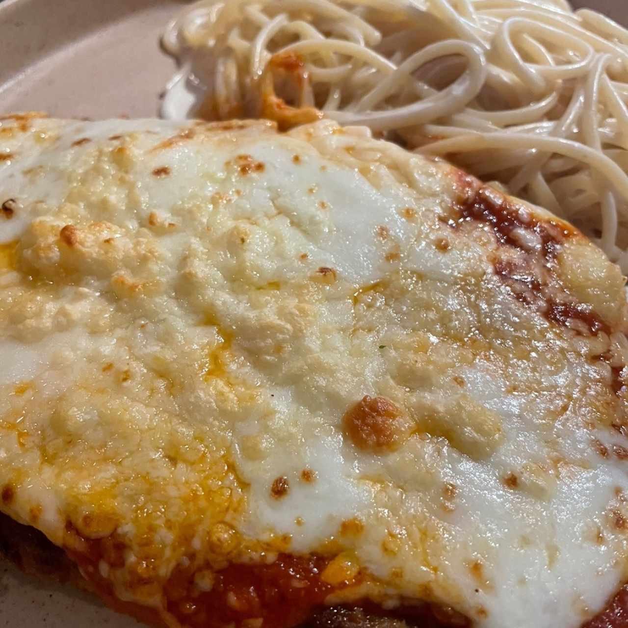 Milanesa de pollo a la parmesana