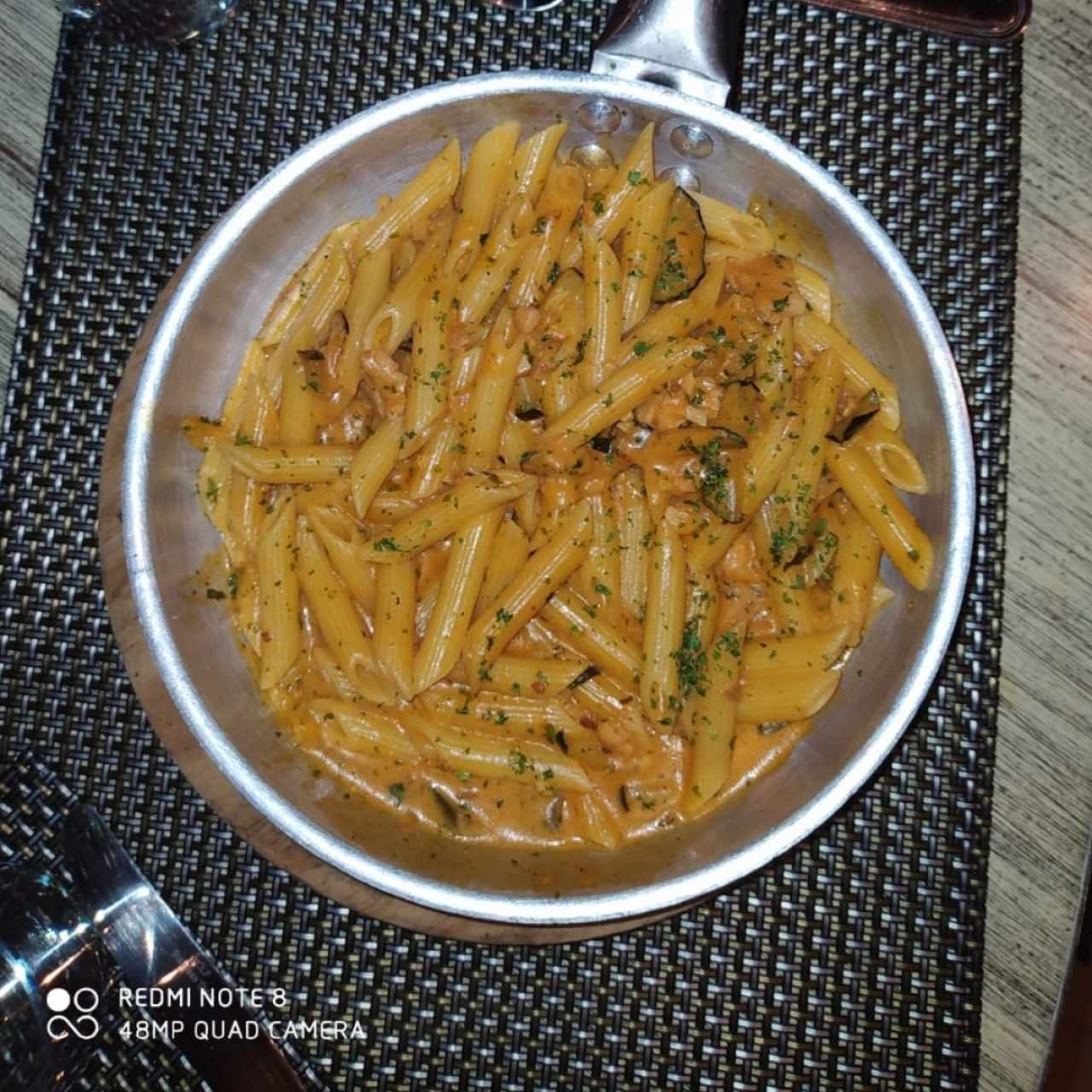 Penne con salmon