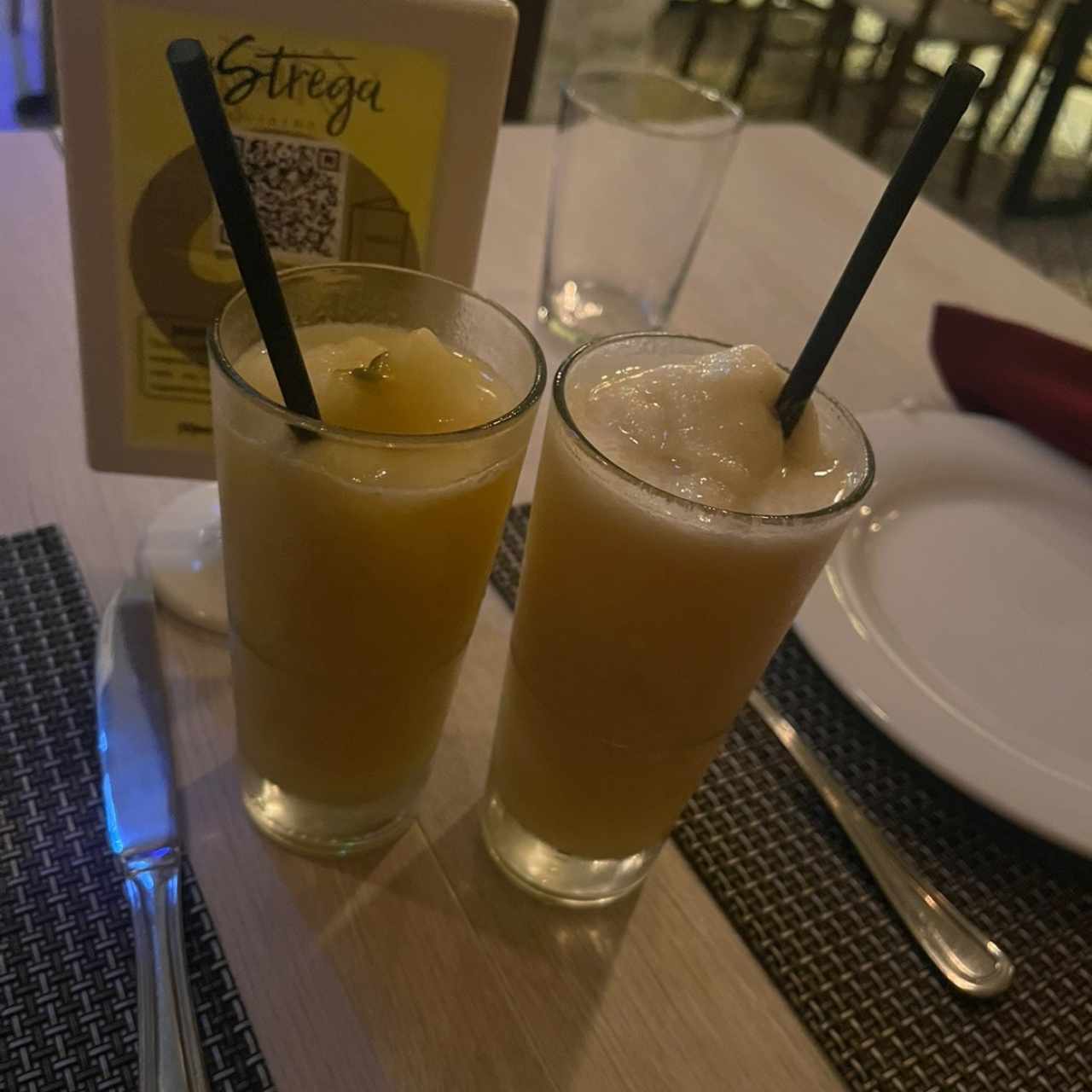 Smotthies passion fruit and mango