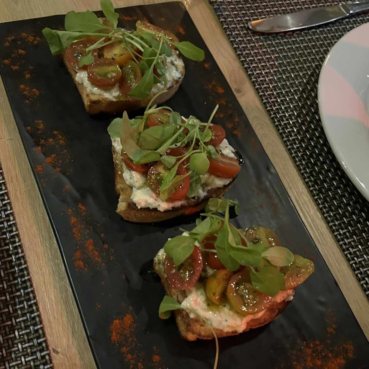 Bruschetta mediterránea 