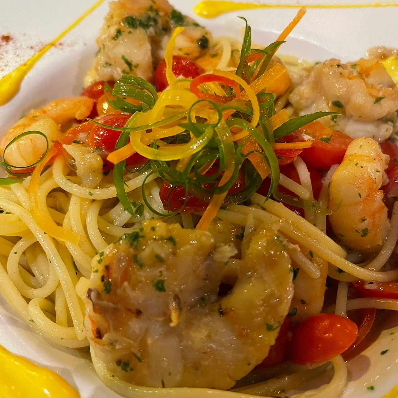 Pasta con camarones y langostinos