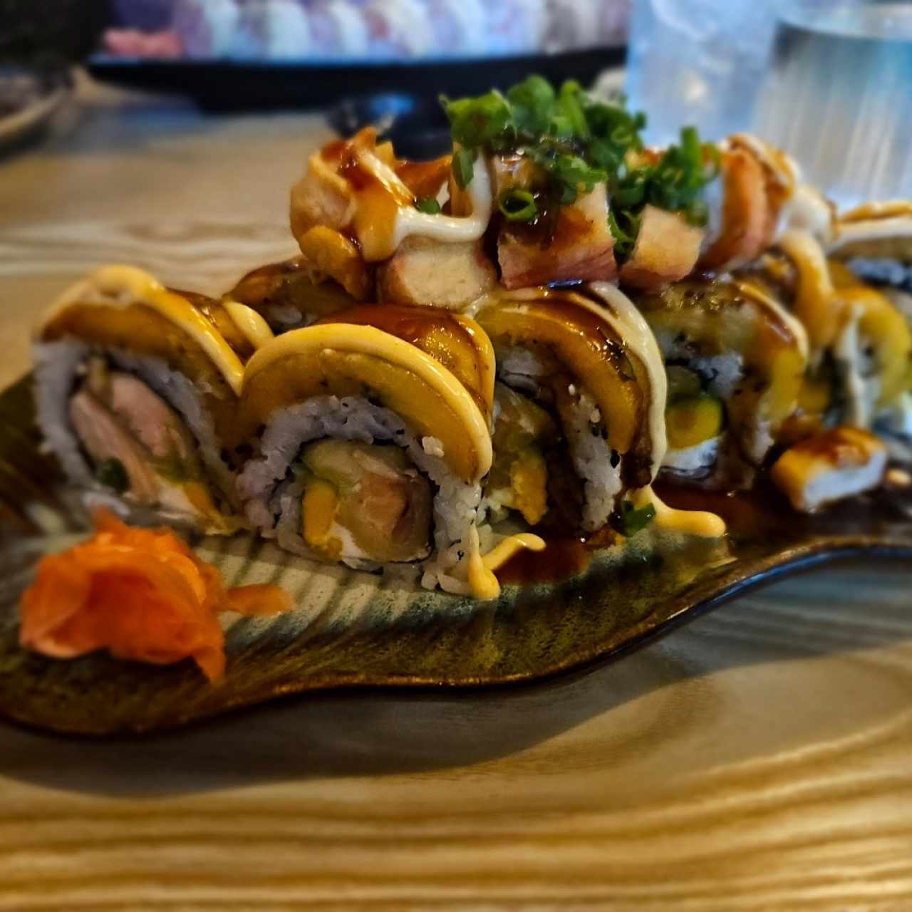 SUSHI - Filipino Roll