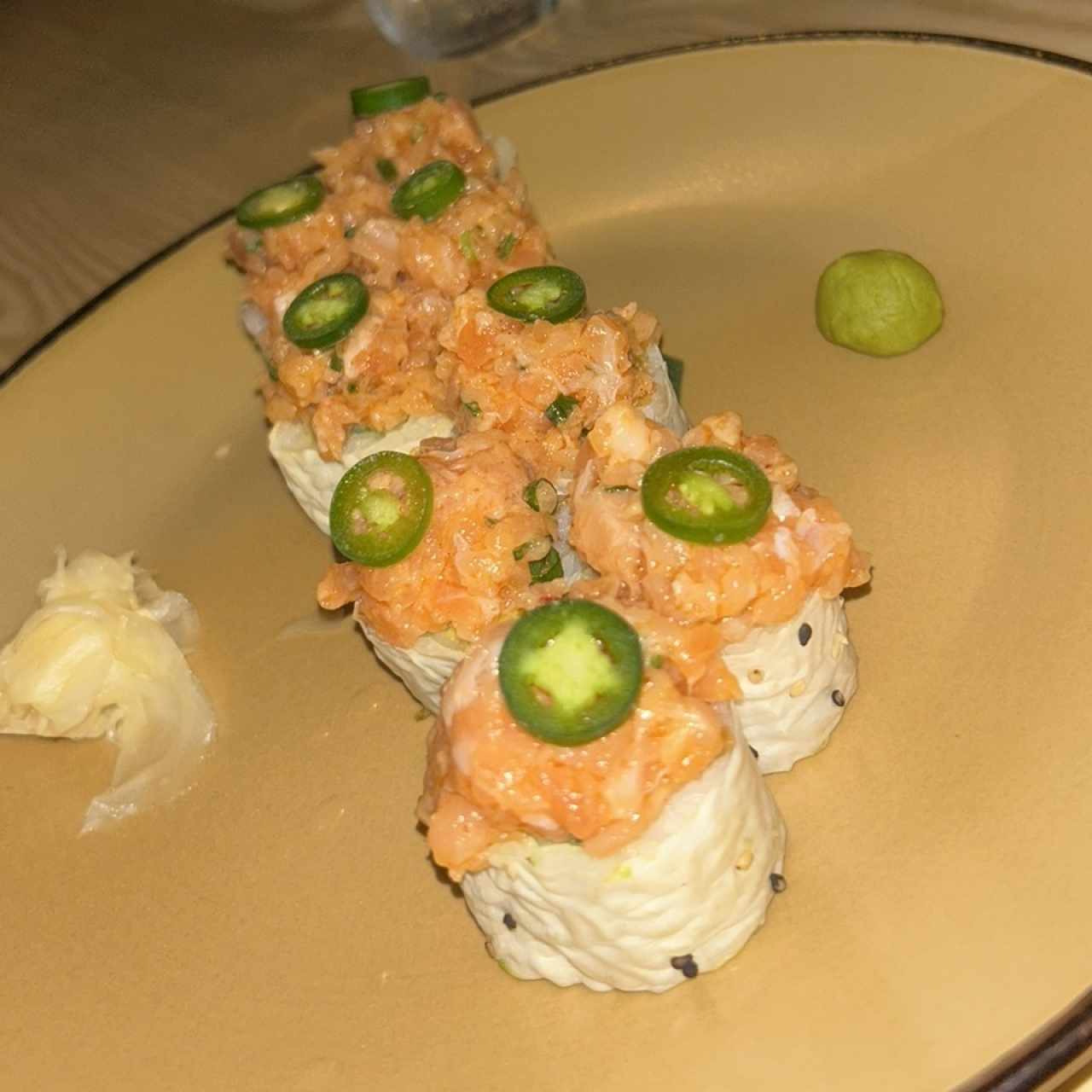 SUSHI - Spicy salmón