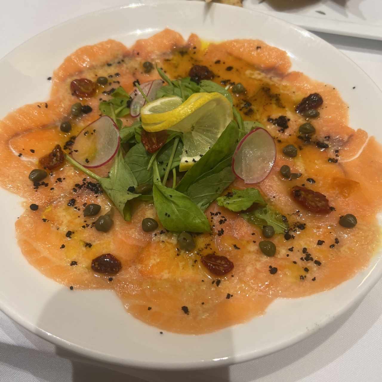 Entrada - Carpaccio de Salmón