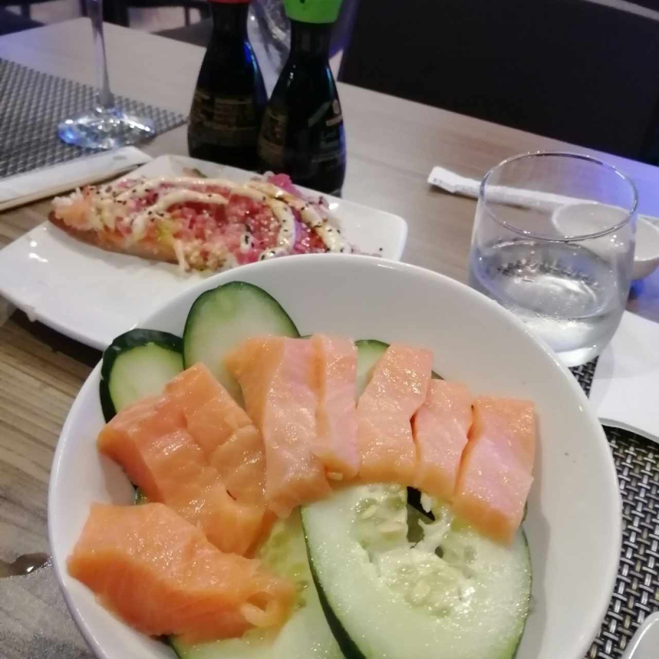 Sashimi de salmón 