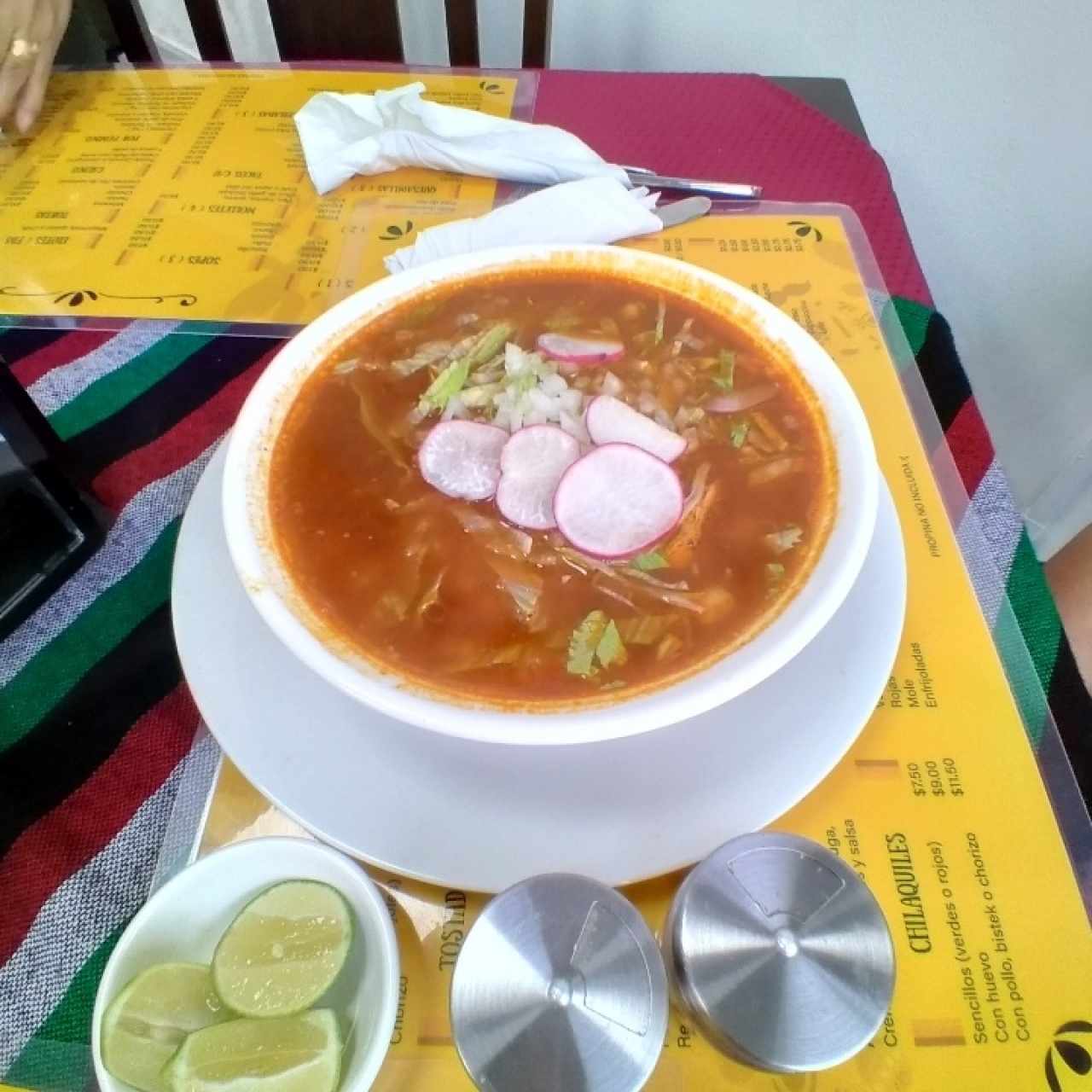 pozole de cerdo carne surtida. una delicia.