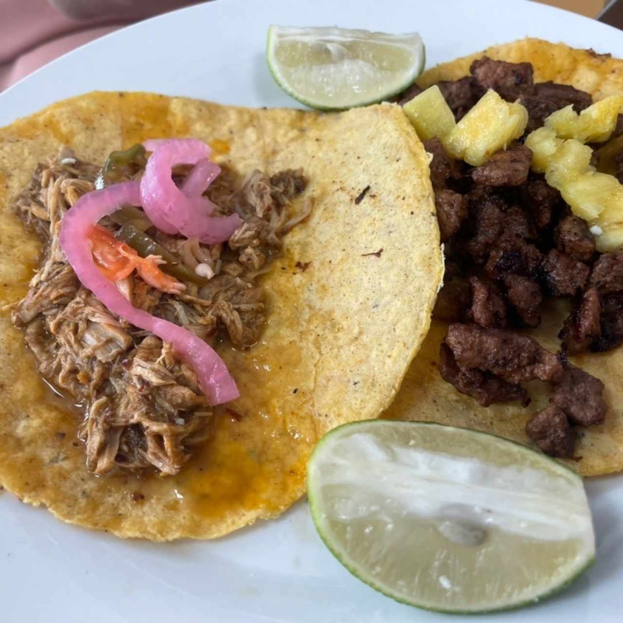 Taco pibil y al pastor