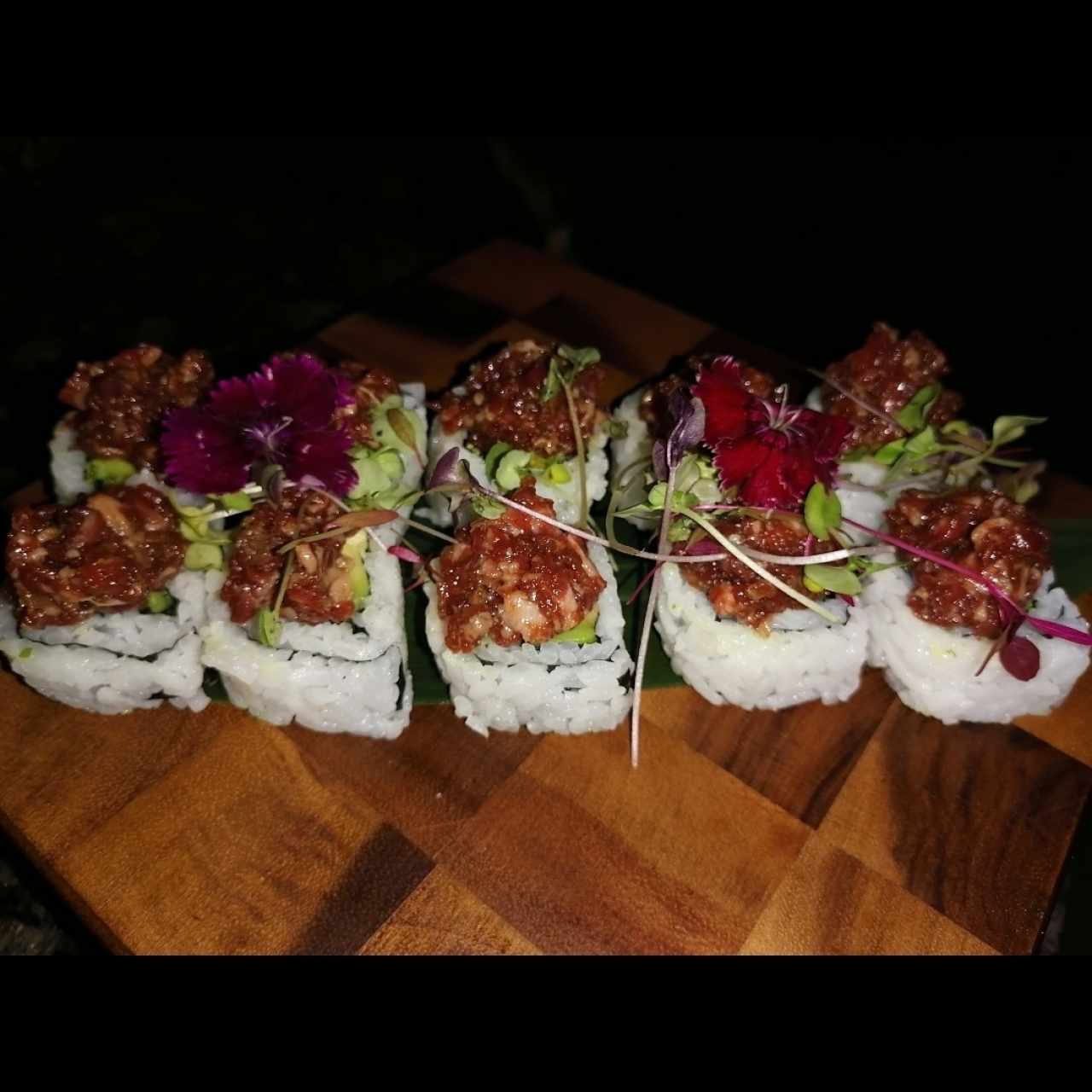 STEAK TARTAR ROLL