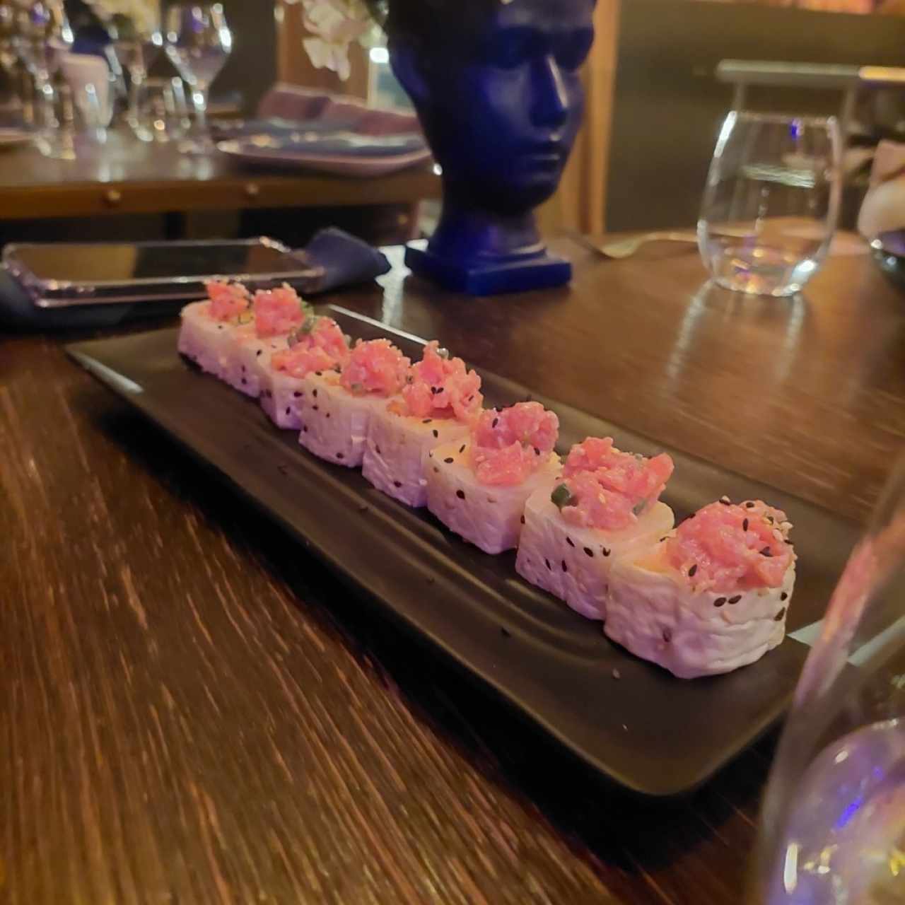 SUSHI BAR - RED GREEN ROLL