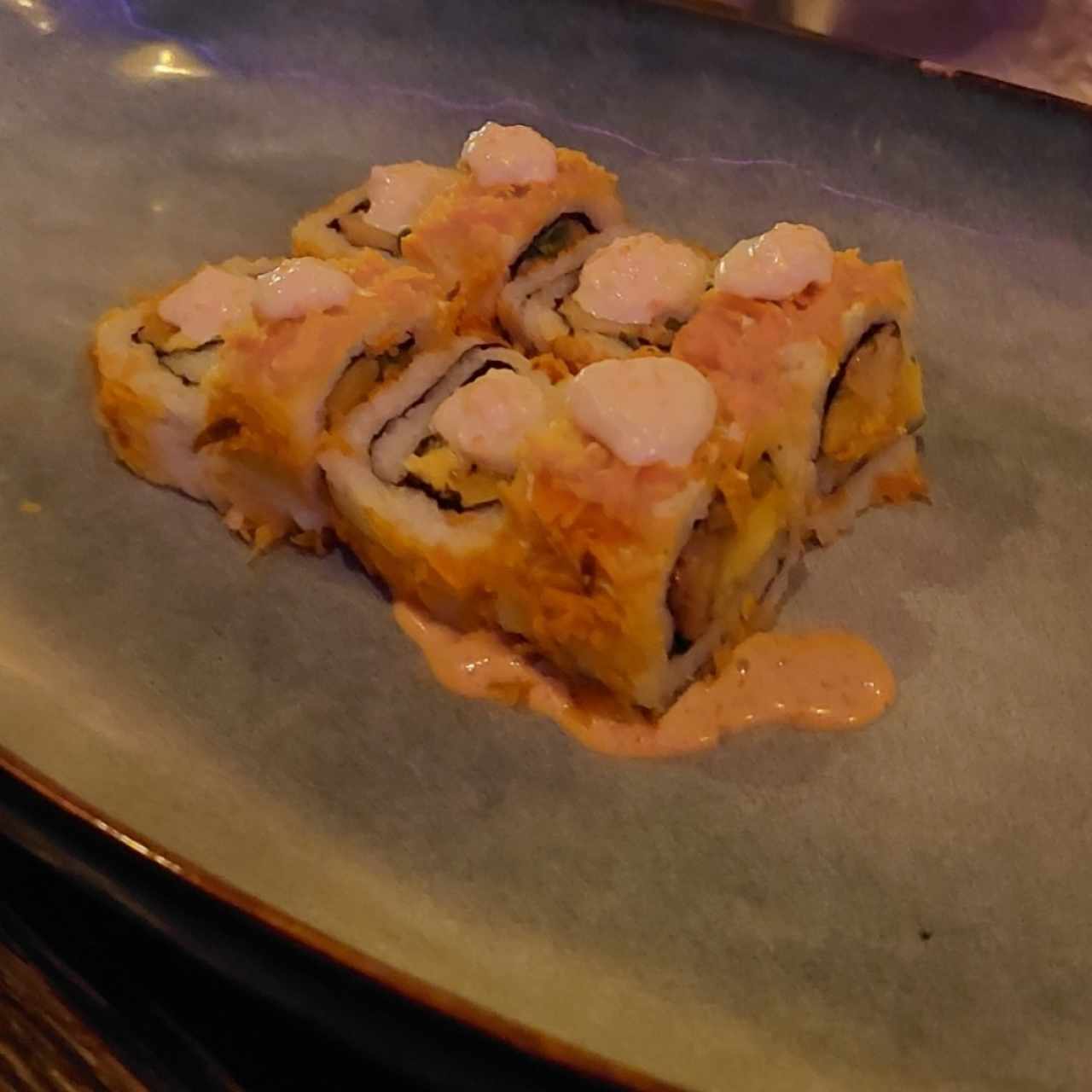 SUSHI BAR - RED GREEN ROLL