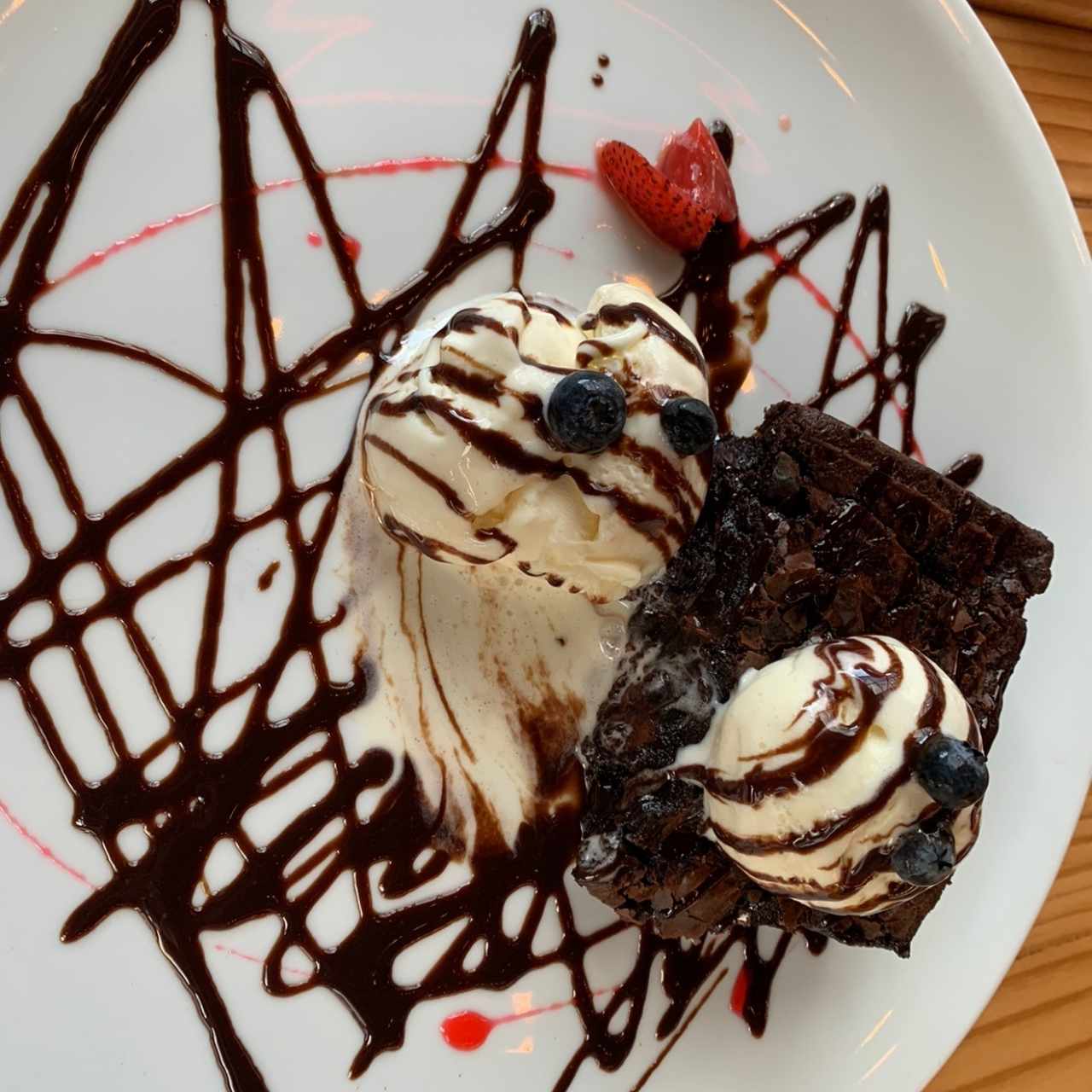 brownie con helado 