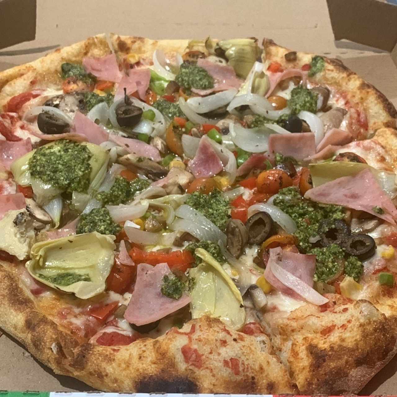 Una deliciosa Beatriz con extra de jamon y pesto 🤤🤤🤤🤤🤤🤤