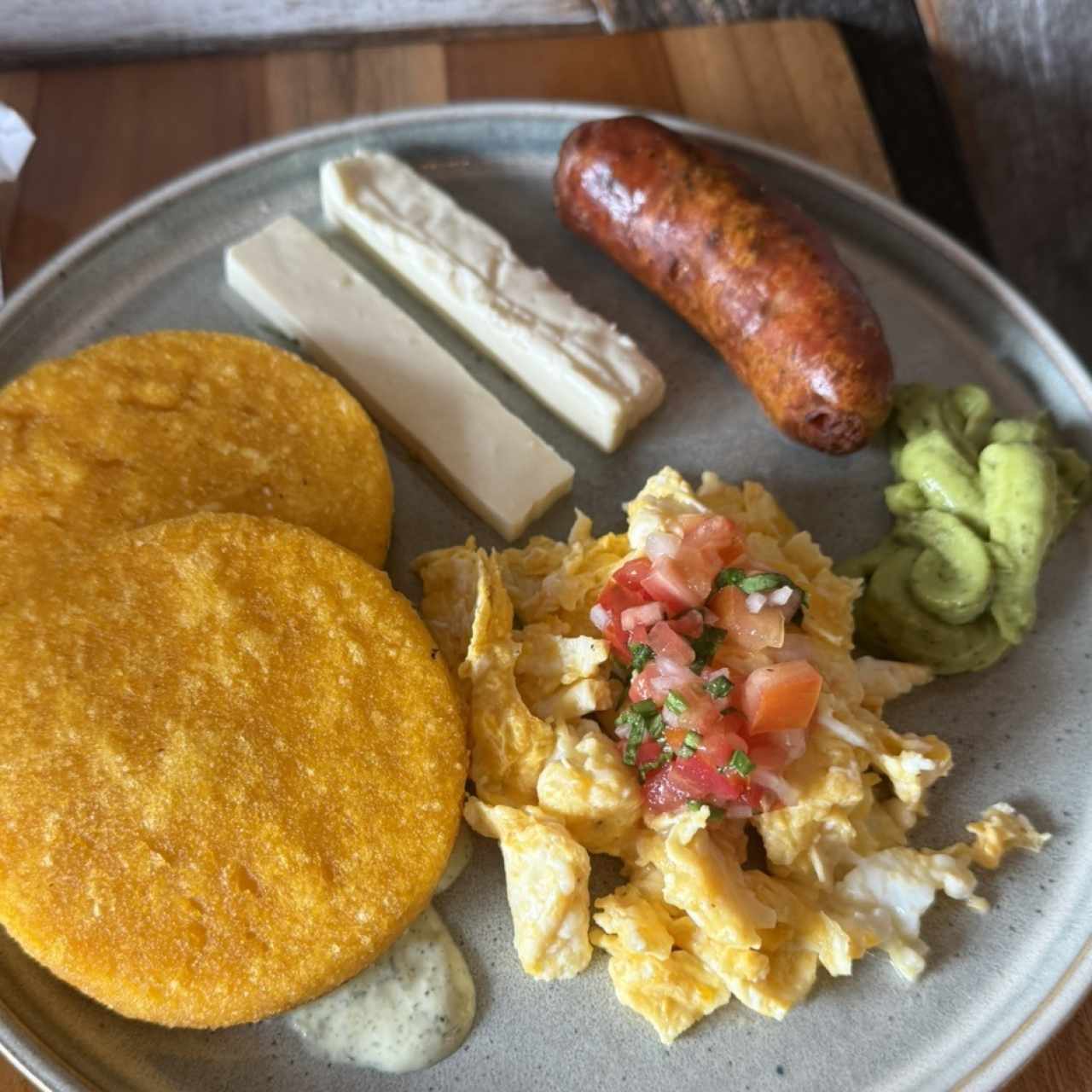 Eggs - El Itsmeño