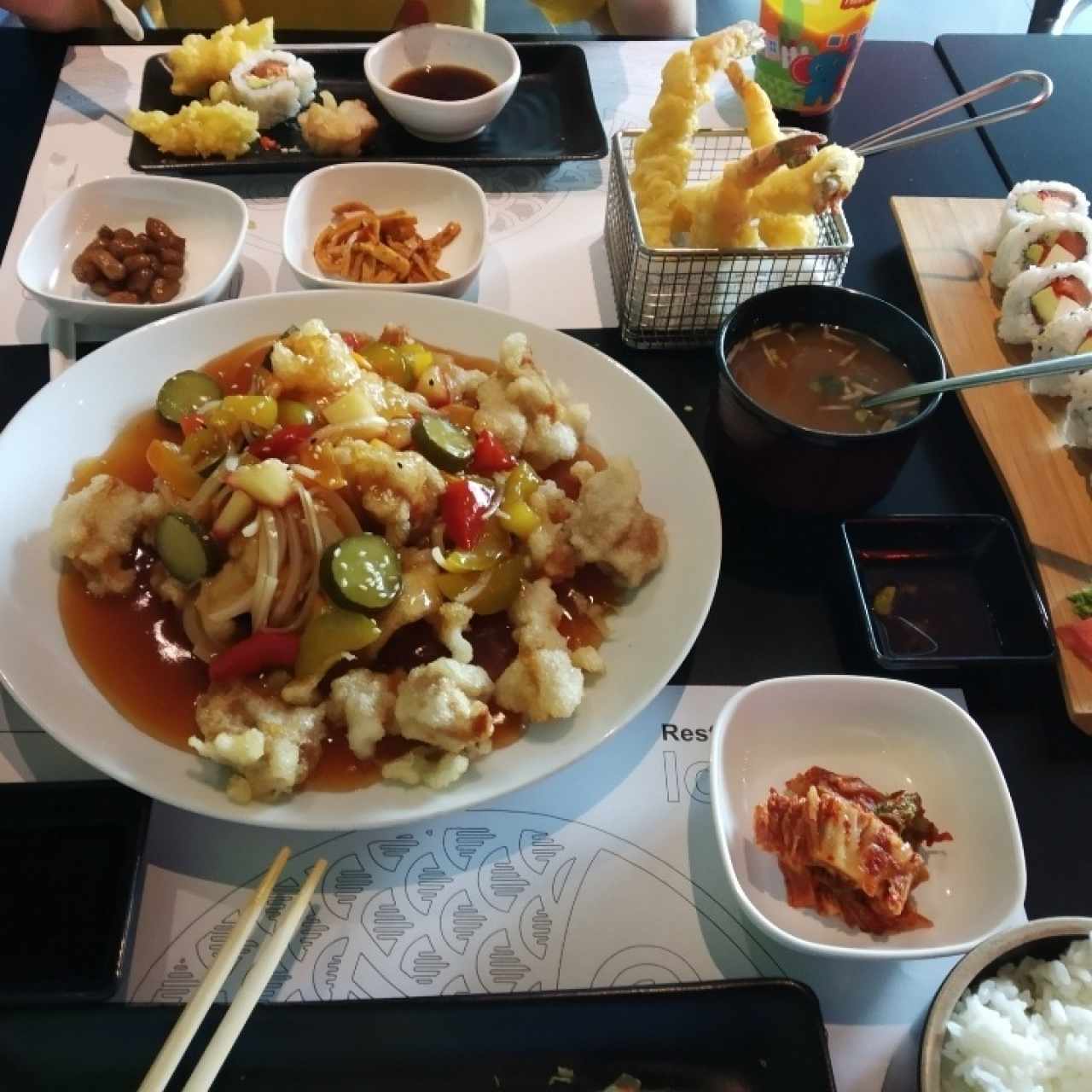 Tangsuyuk y Tempura de camaron