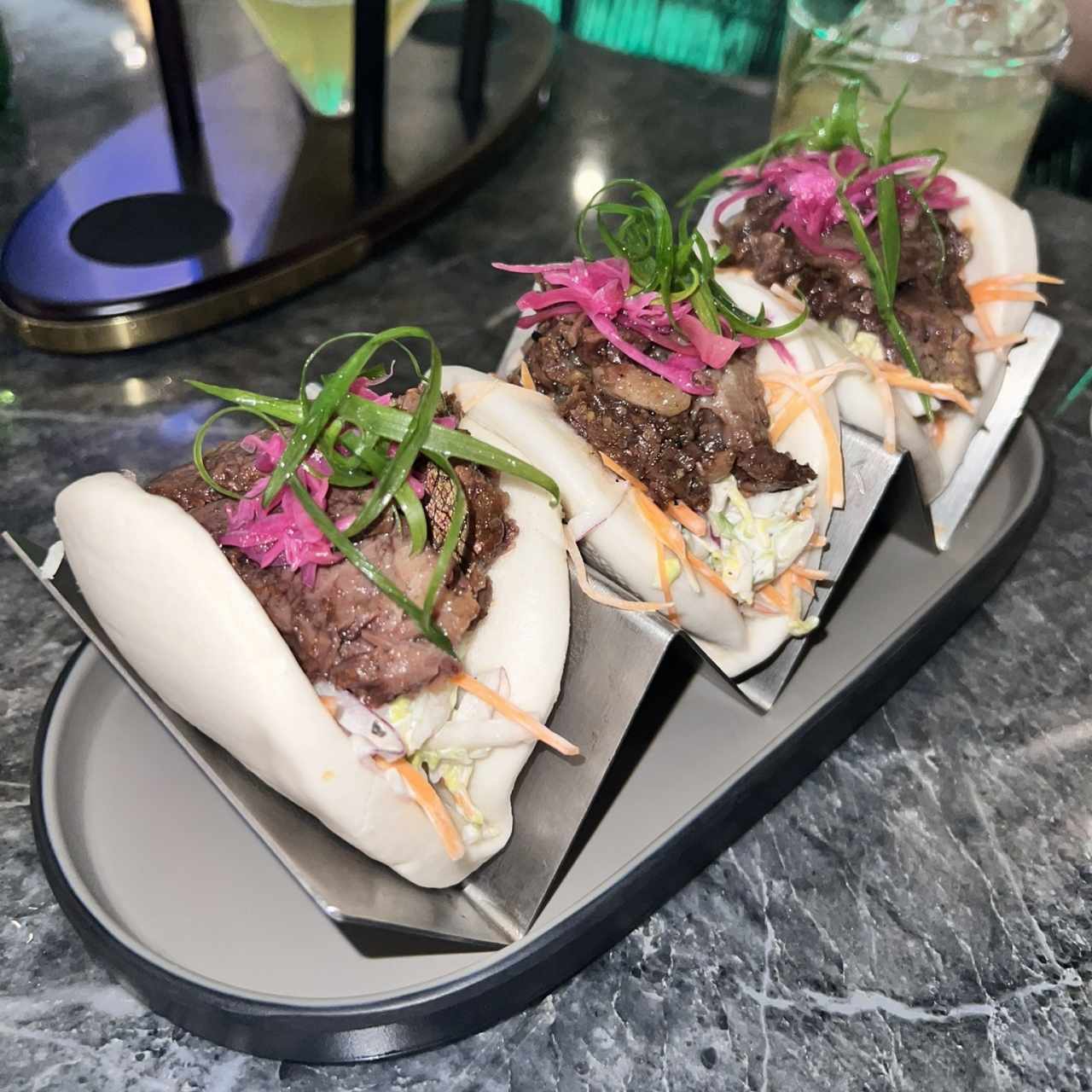 Short rib buns