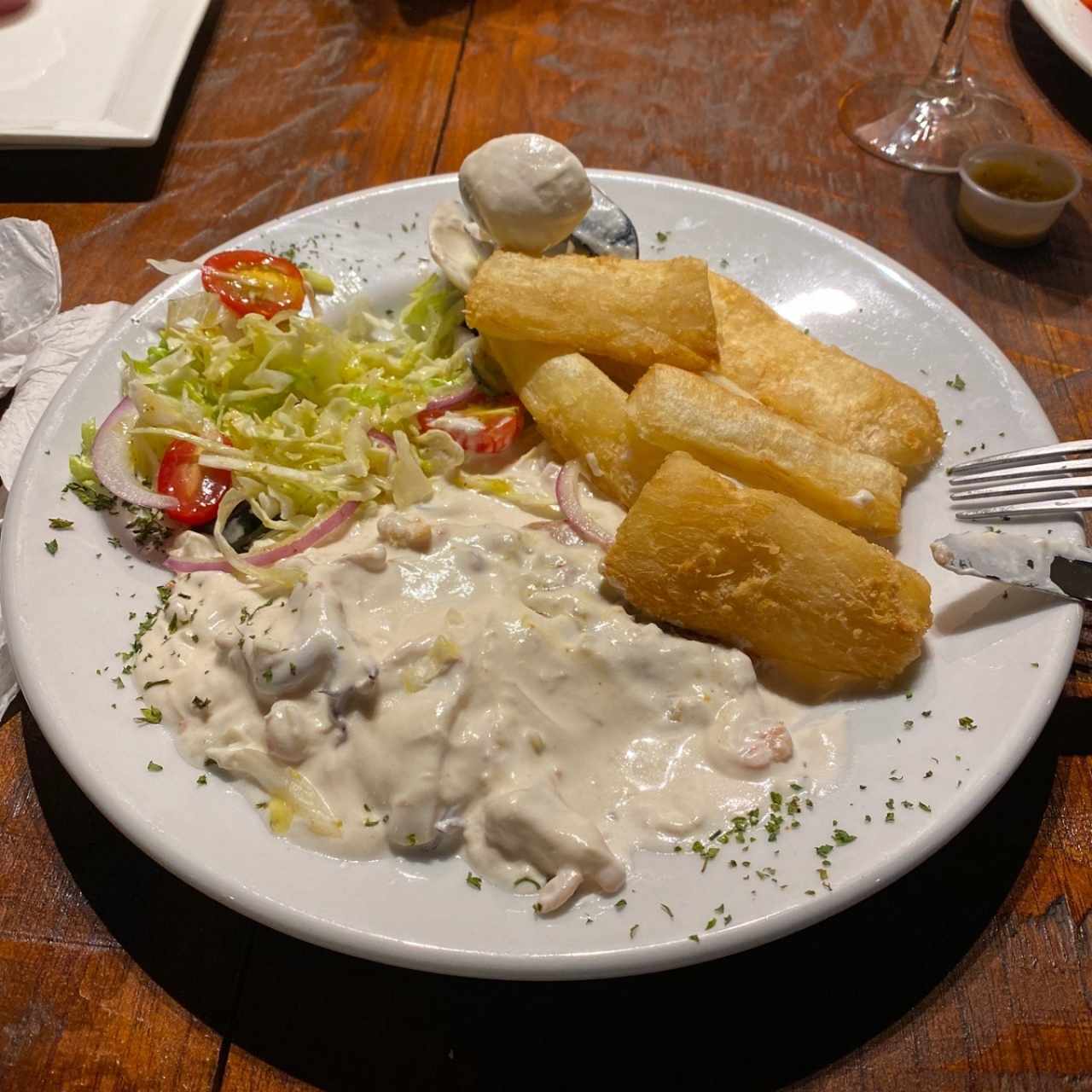 filete de pescado con mariscos 