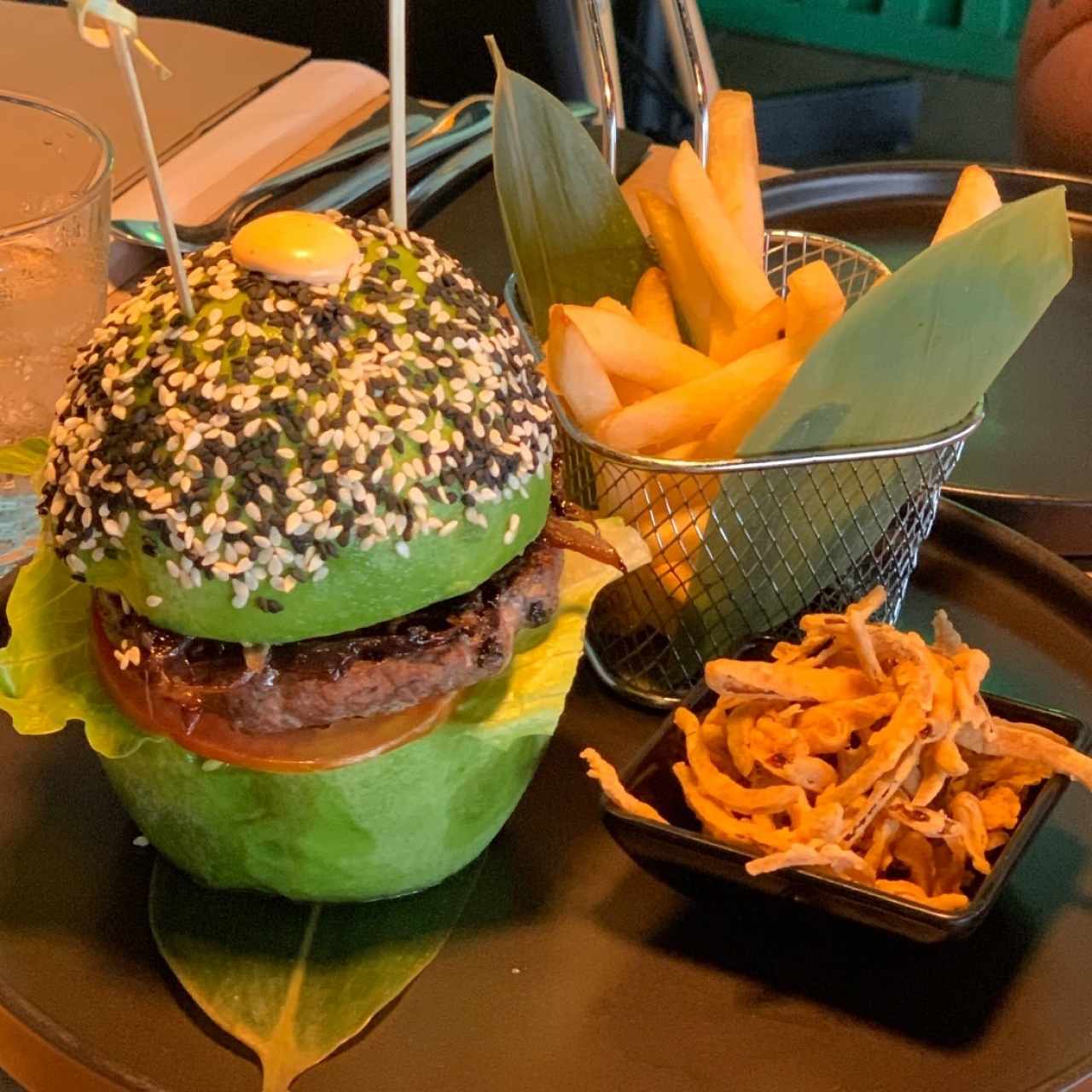 AVO BURGER