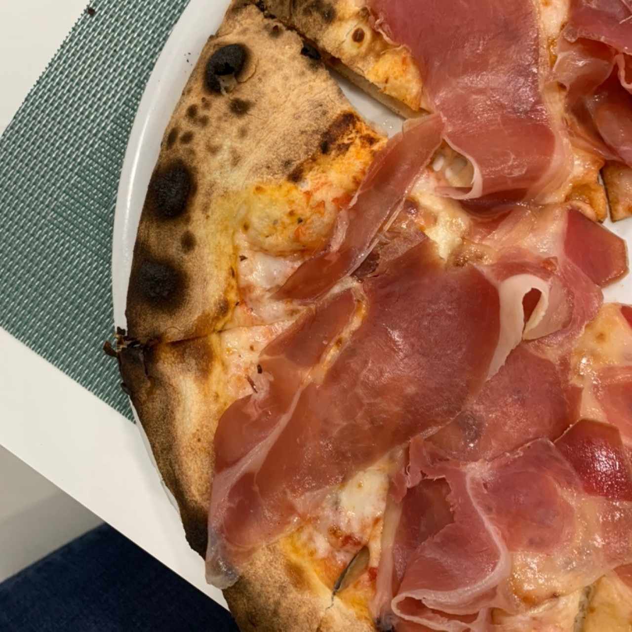 Pizza prosciutto crudo