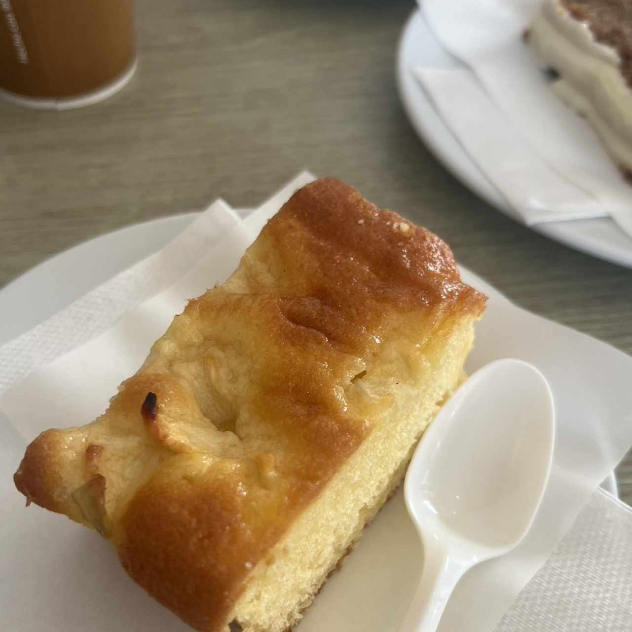 PASTELERÍA DULCE - Apple Cake