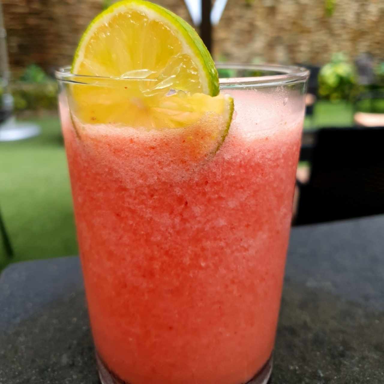 Limonada de fresa con coco